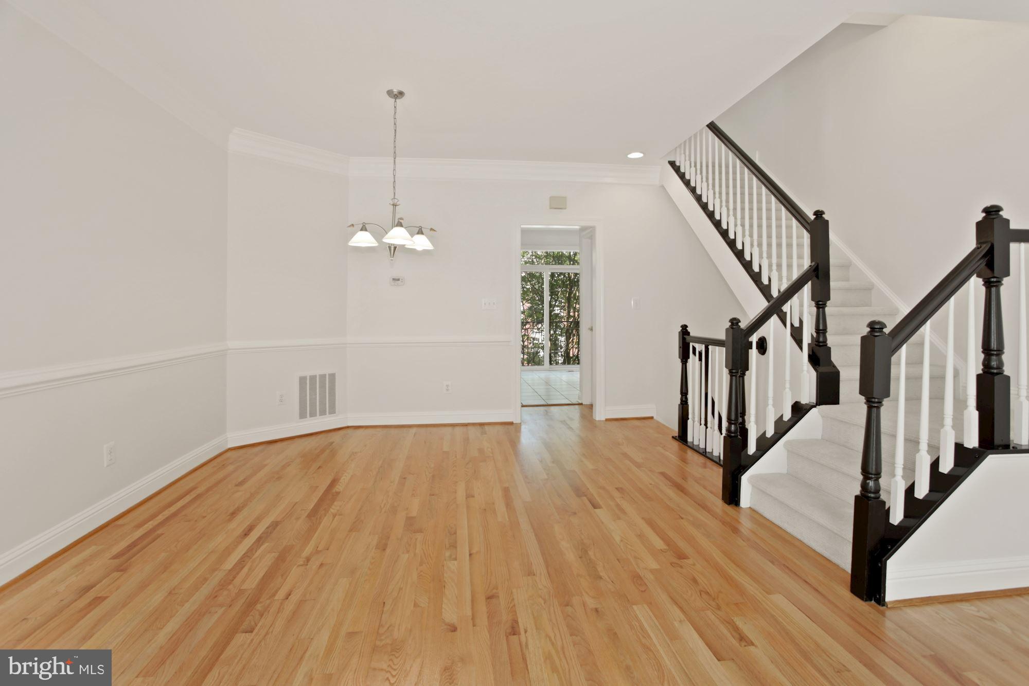 PALISADES PARK - Residential Lease