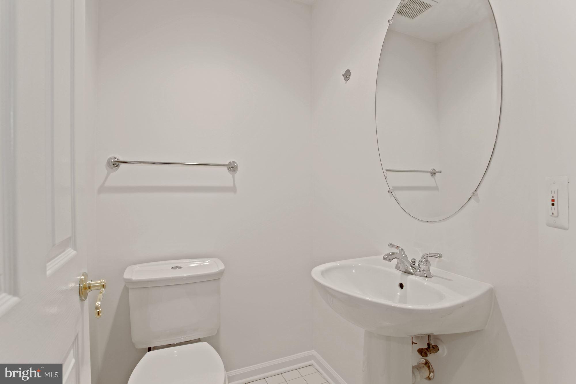 PALISADES PARK - Residential Lease