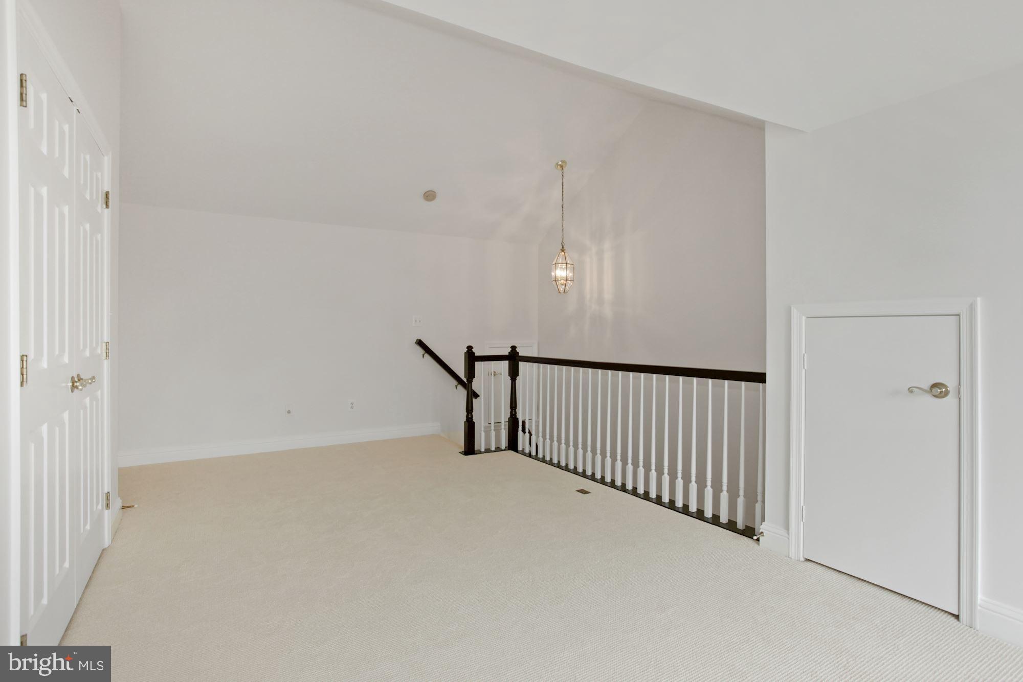 PALISADES PARK - Residential Lease