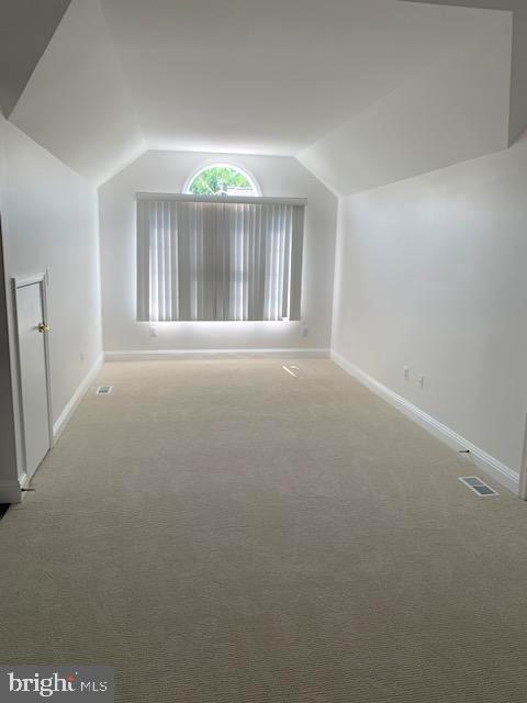 PALISADES PARK - Residential Lease