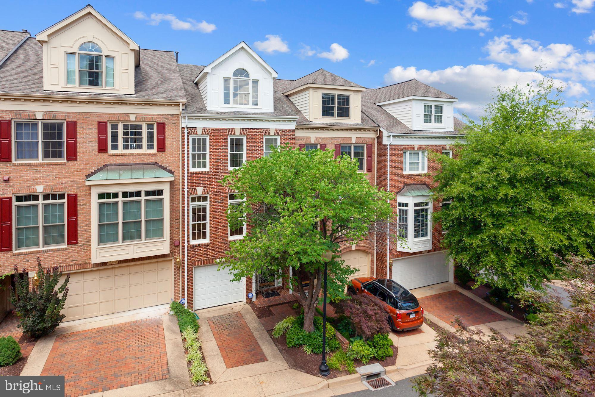 PALISADES PARK - Residential Lease