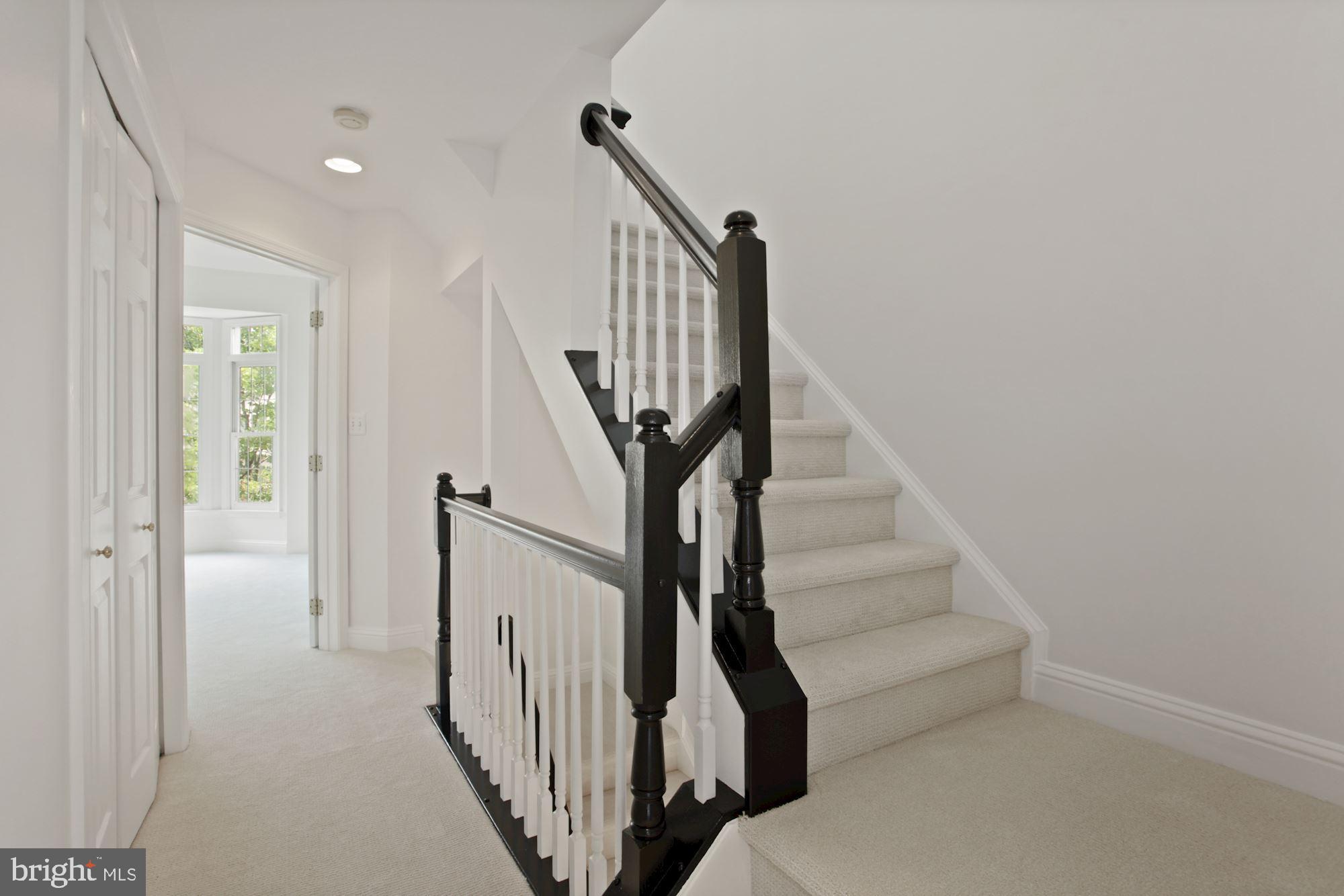 PALISADES PARK - Residential Lease