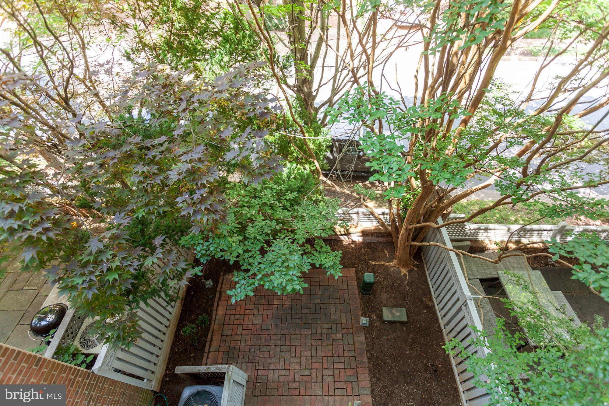 PALISADES PARK - Residential Lease