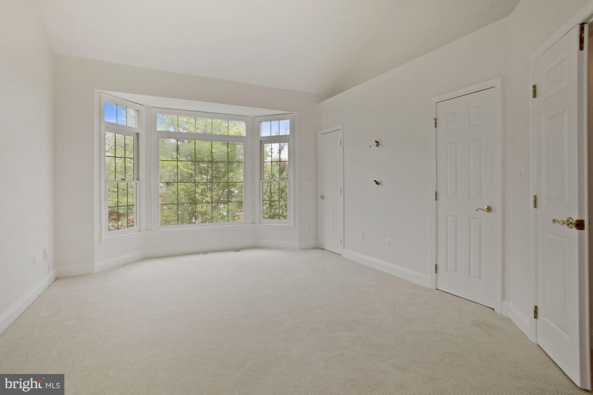 PALISADES PARK - Residential Lease