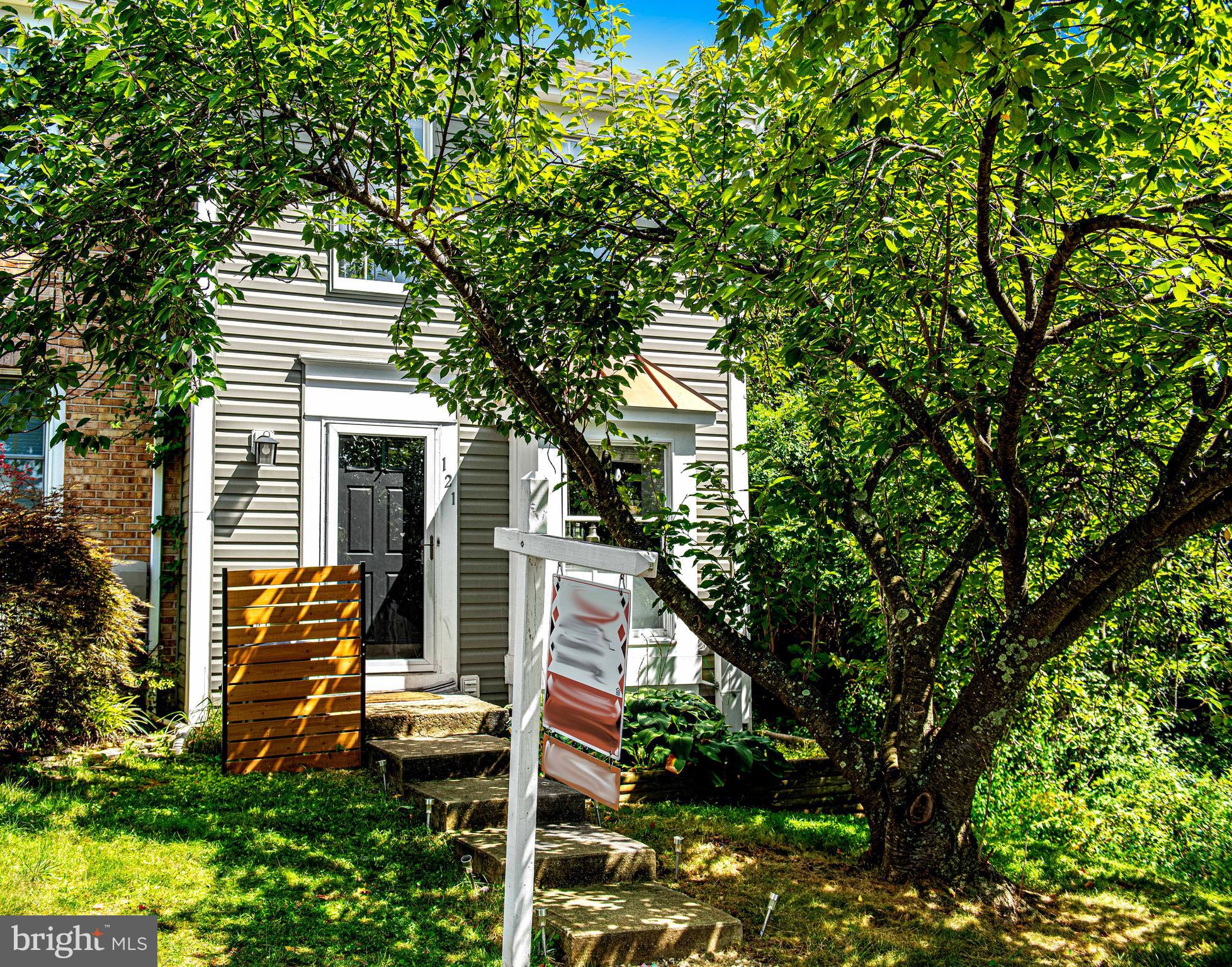121 SPRUCE WOODS COURT