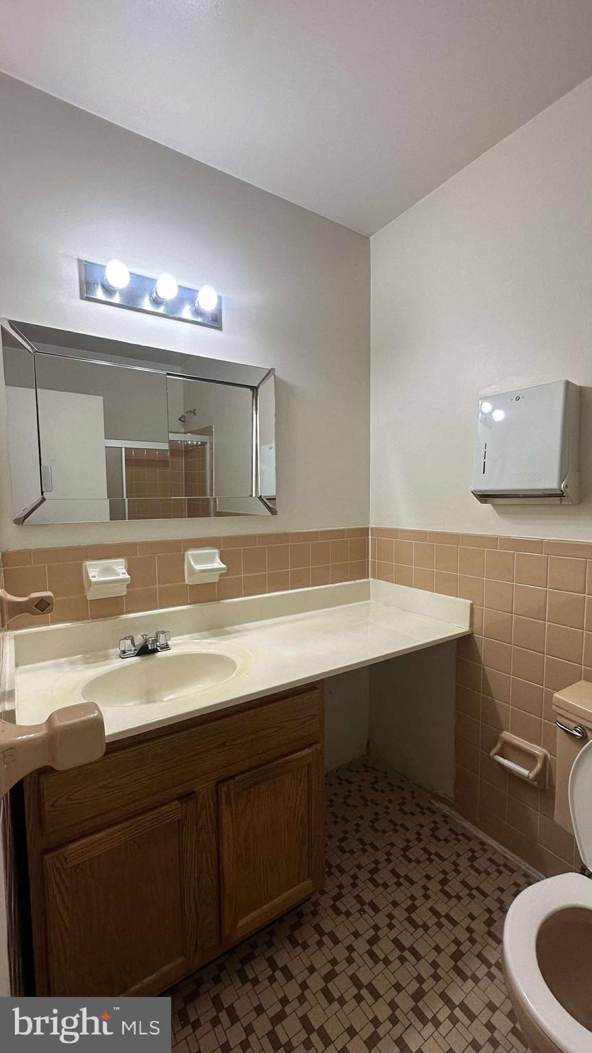 CENTRAL FOREST PARK - Residential Lease