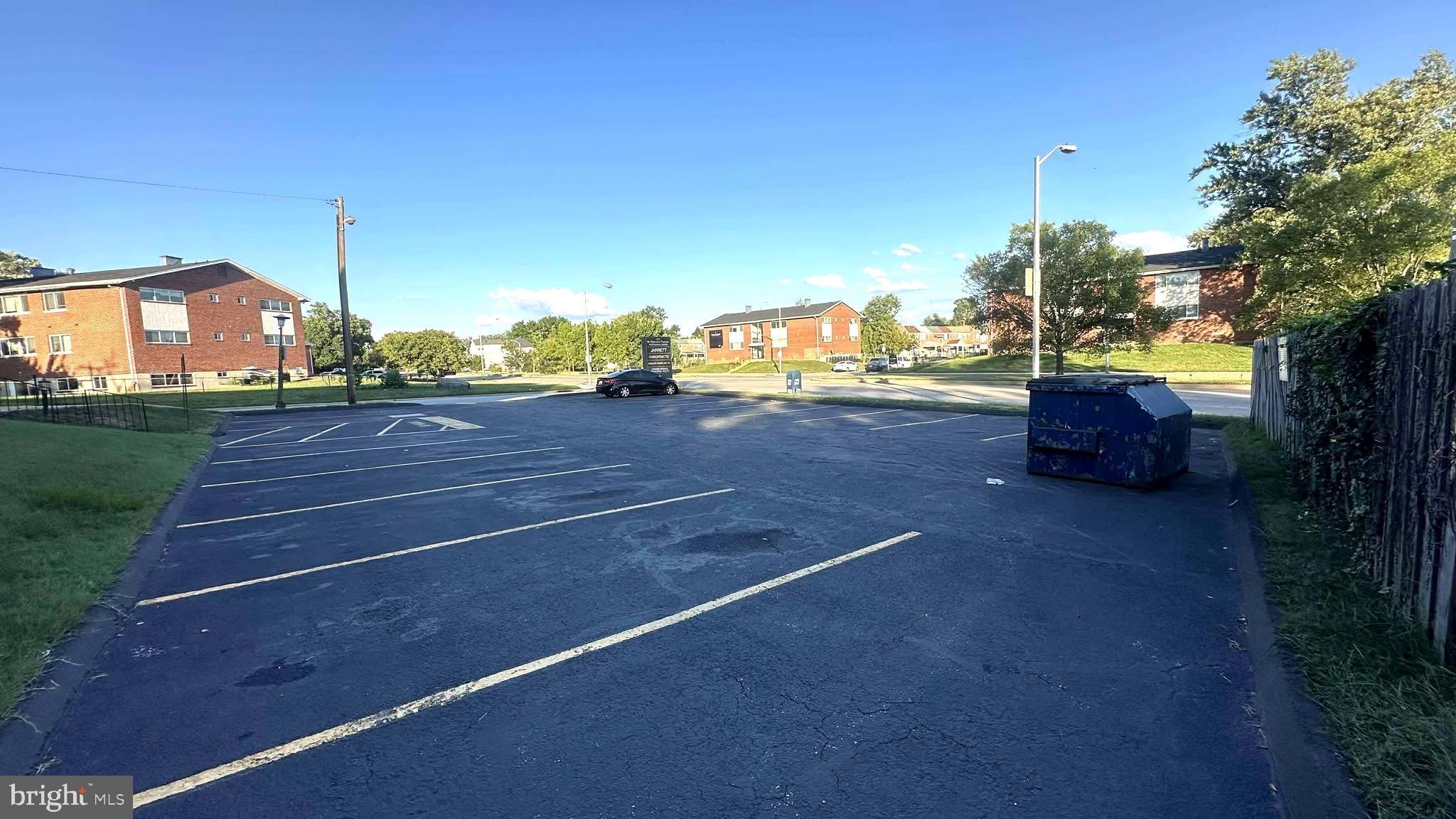 CENTRAL FOREST PARK - Residential Lease