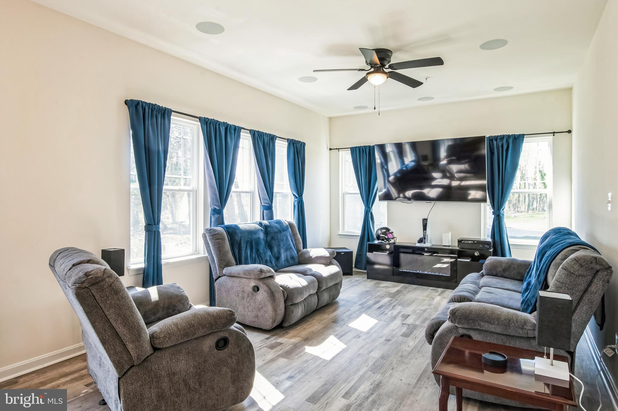 105 ALBEMARLE COURT
