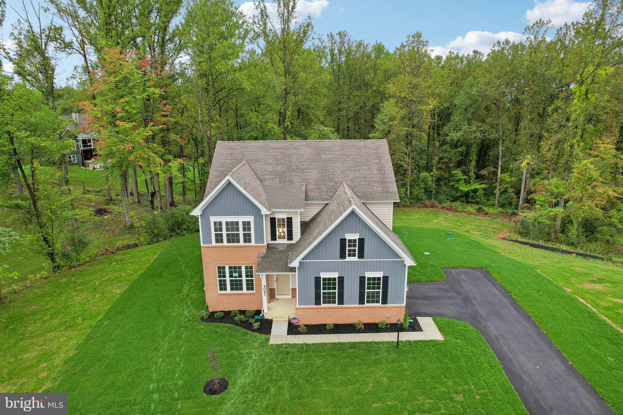 WOODED RUN ESTATES - Residential