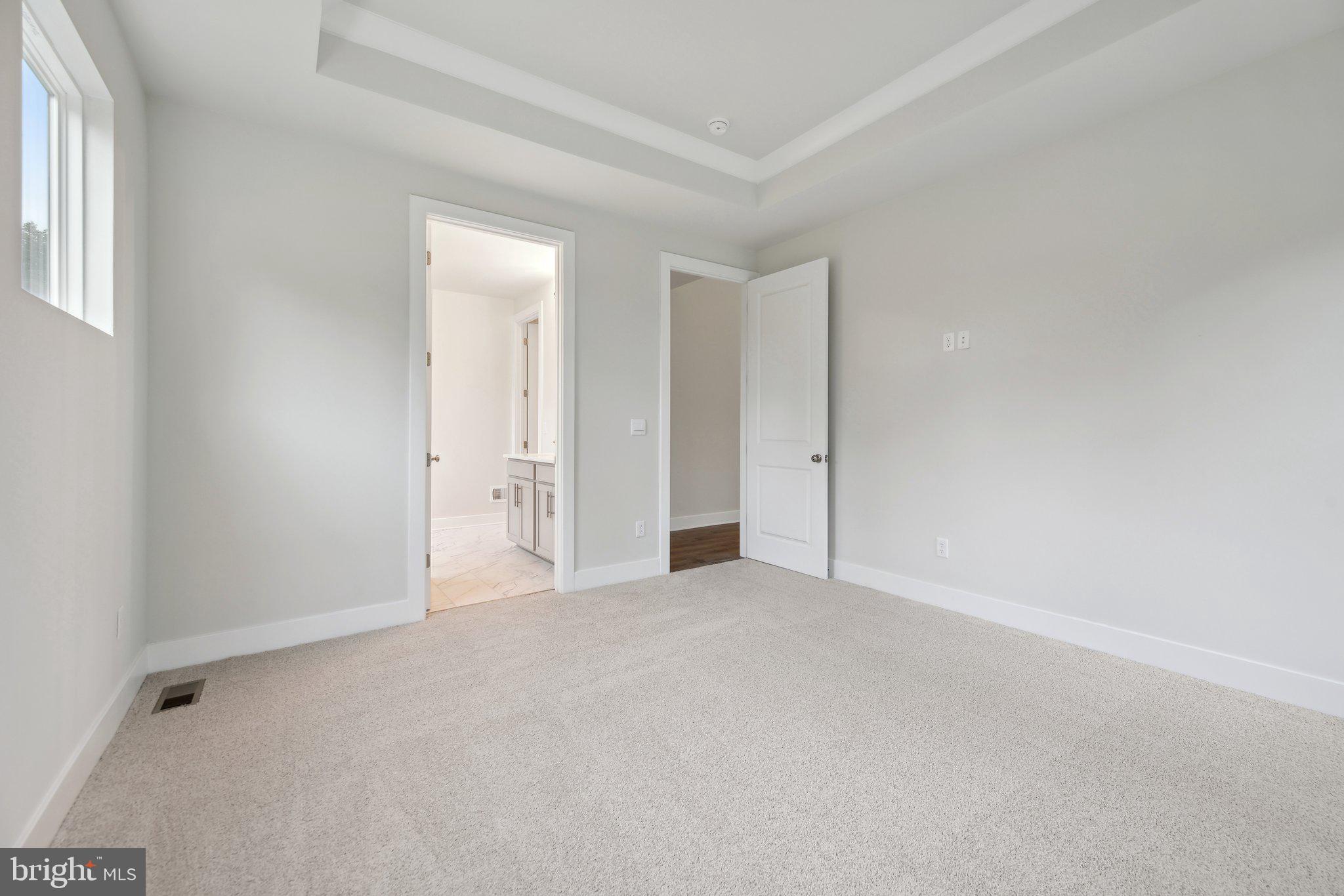 WOODED RUN ESTATES - Residential