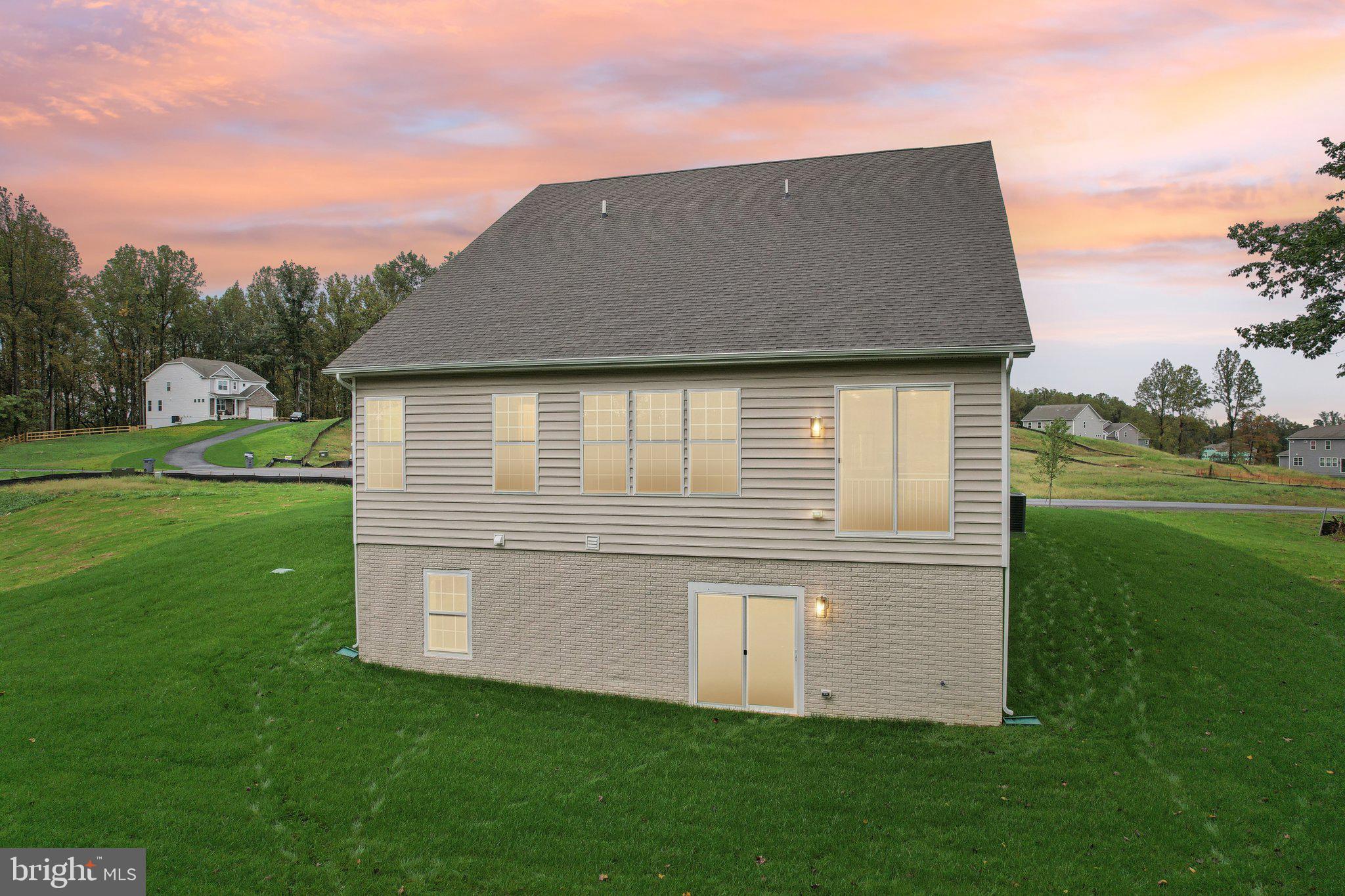 WOODED RUN ESTATES - Residential