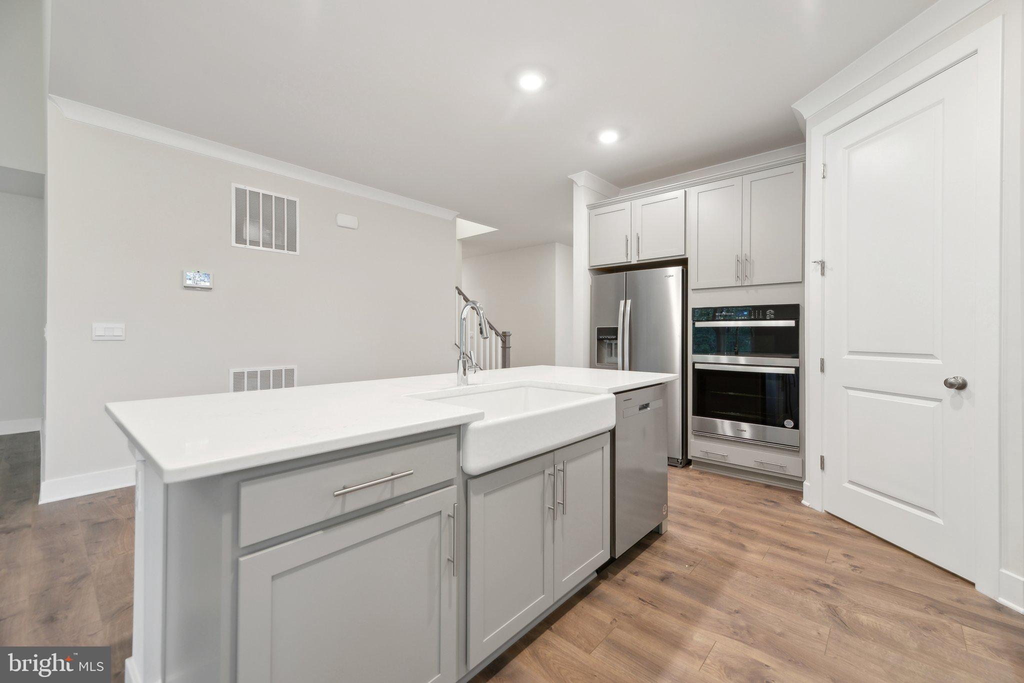 WOODED RUN ESTATES - Residential