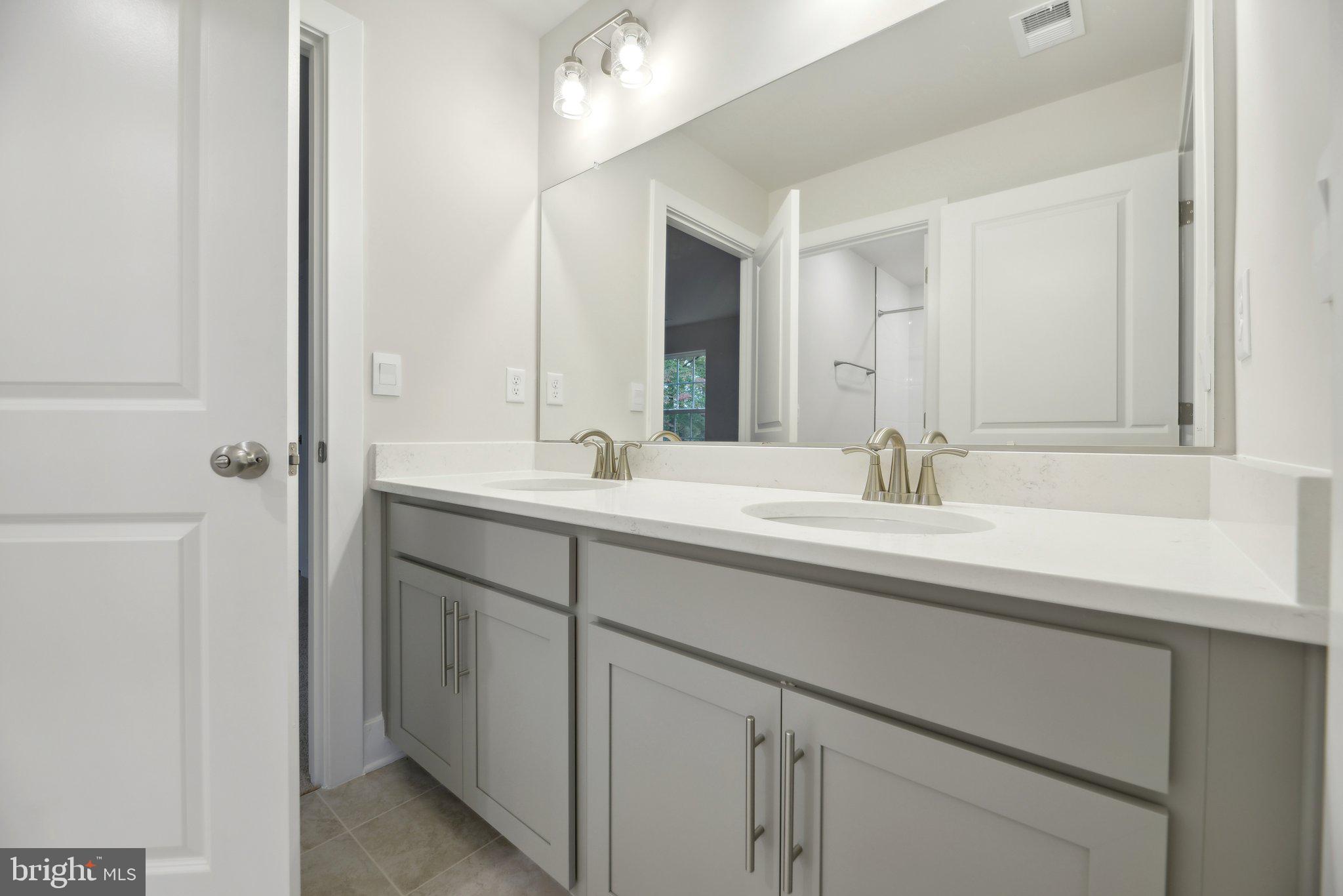 WOODED RUN ESTATES - Residential