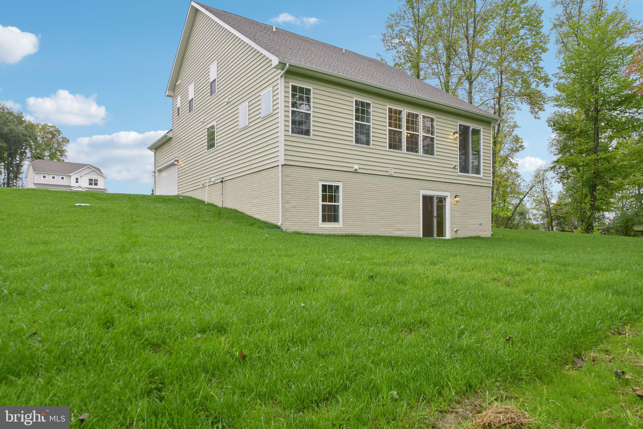 WOODED RUN ESTATES - Residential