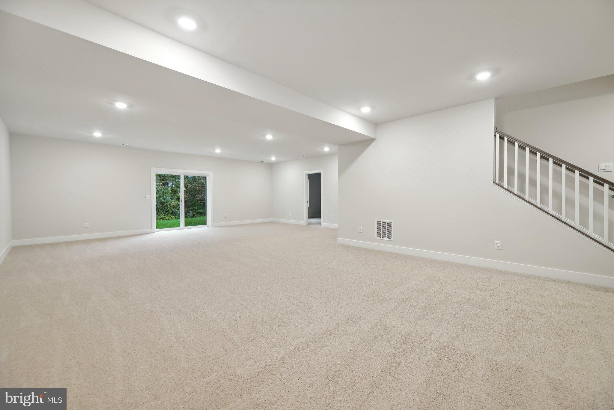 WOODED RUN ESTATES - Residential