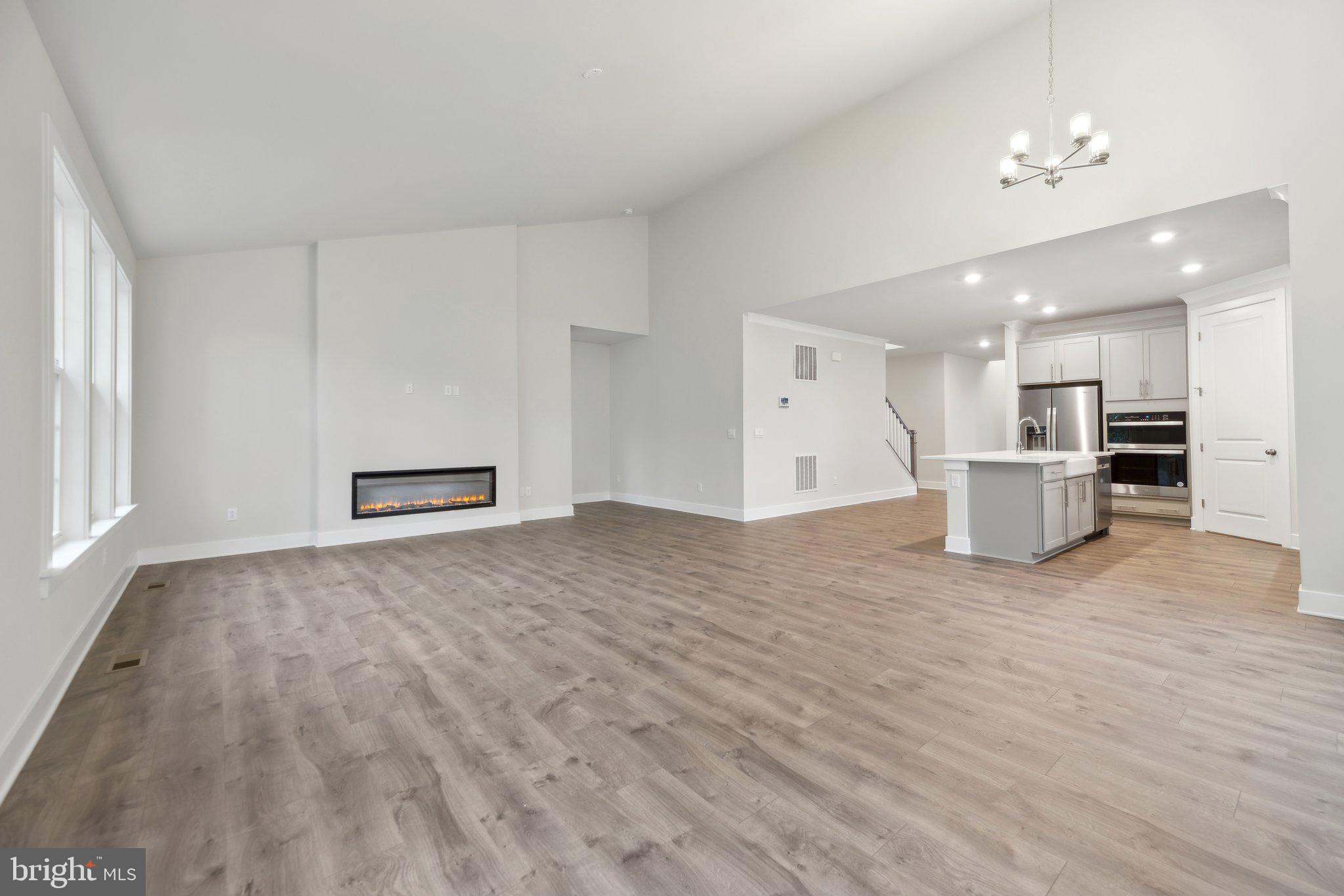 WOODED RUN ESTATES - Residential