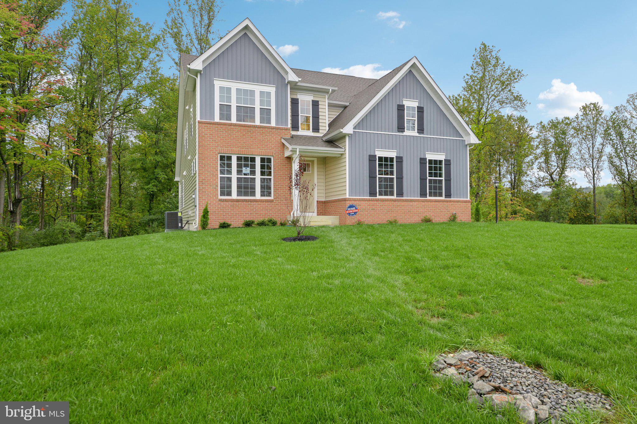 WOODED RUN ESTATES - Residential