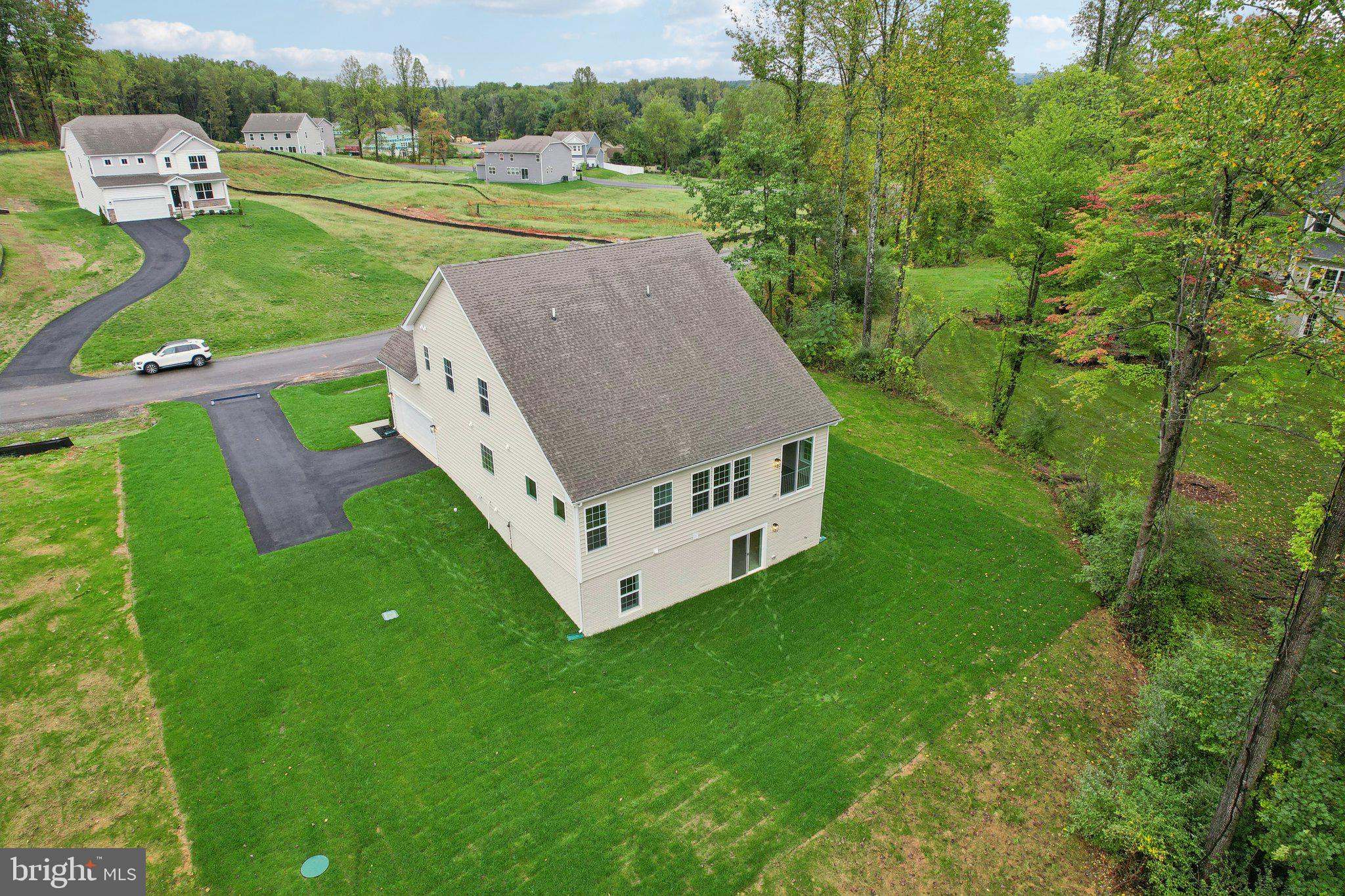 WOODED RUN ESTATES - Residential