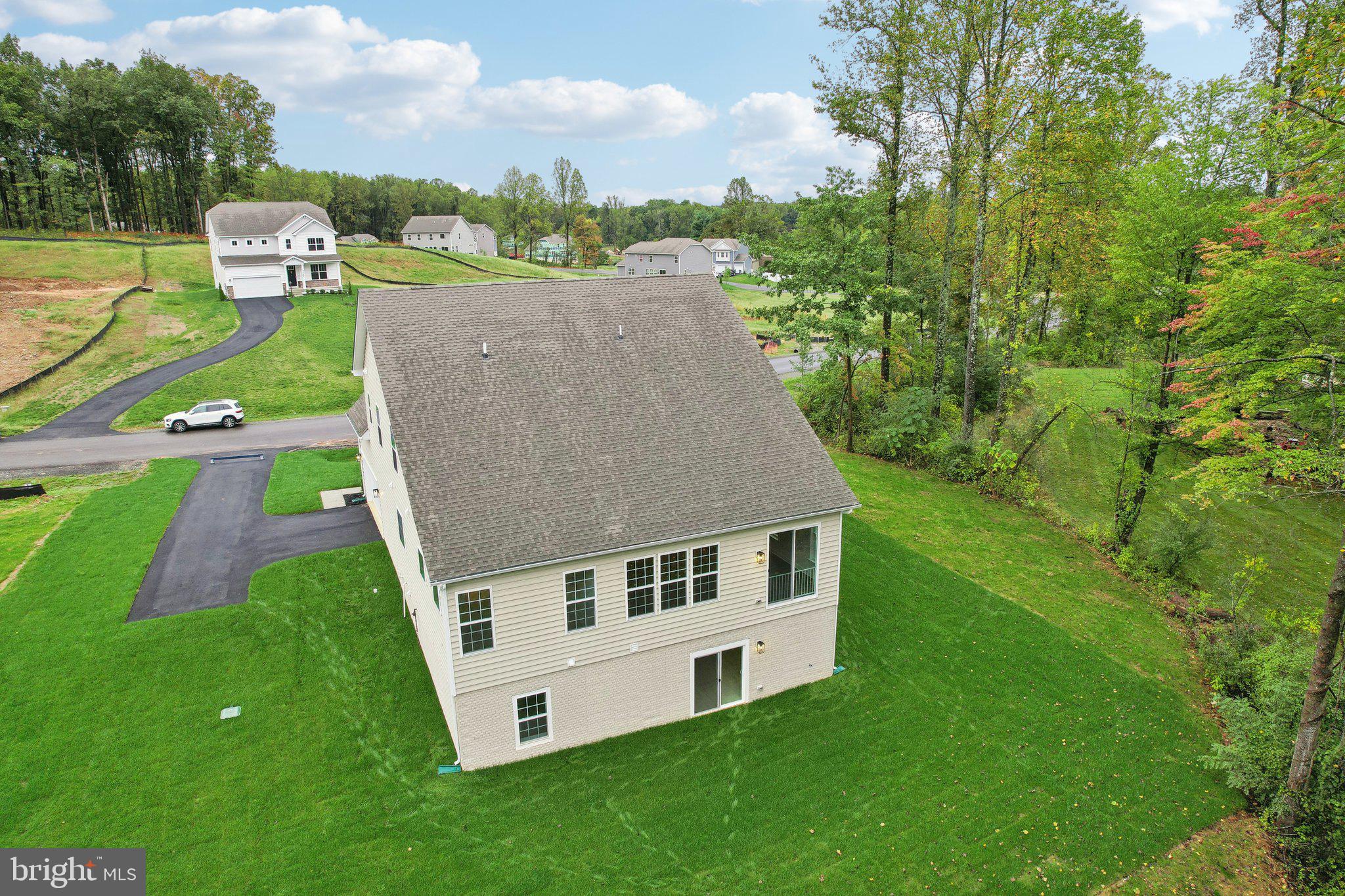 WOODED RUN ESTATES - Residential