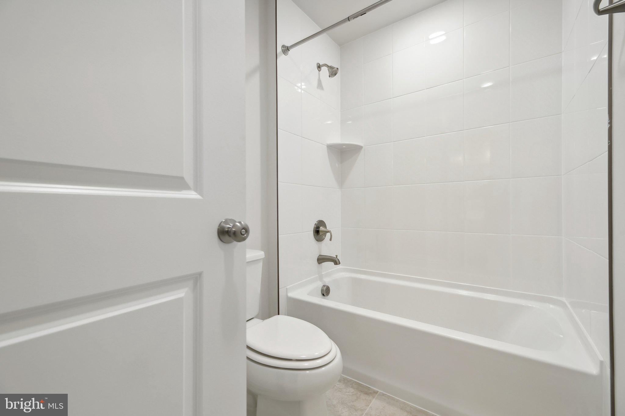 WOODED RUN ESTATES - Residential