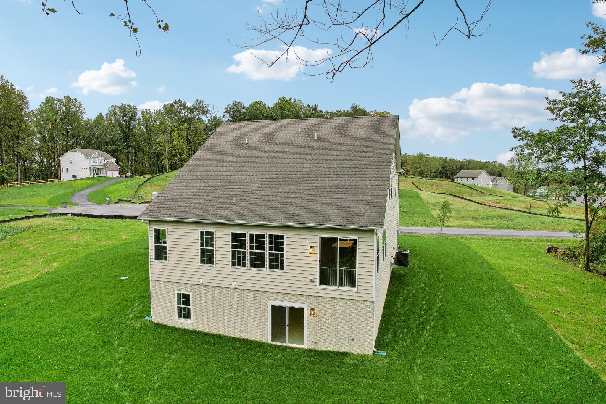 WOODED RUN ESTATES - Residential