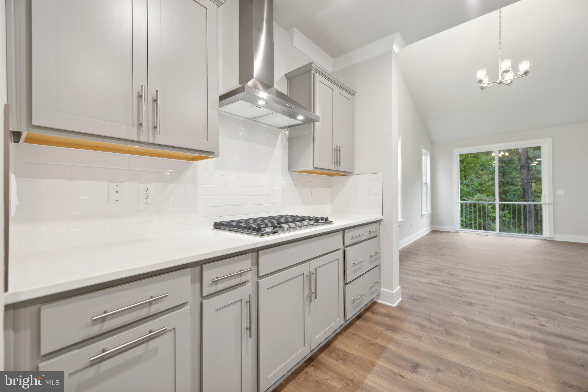 WOODED RUN ESTATES - Residential