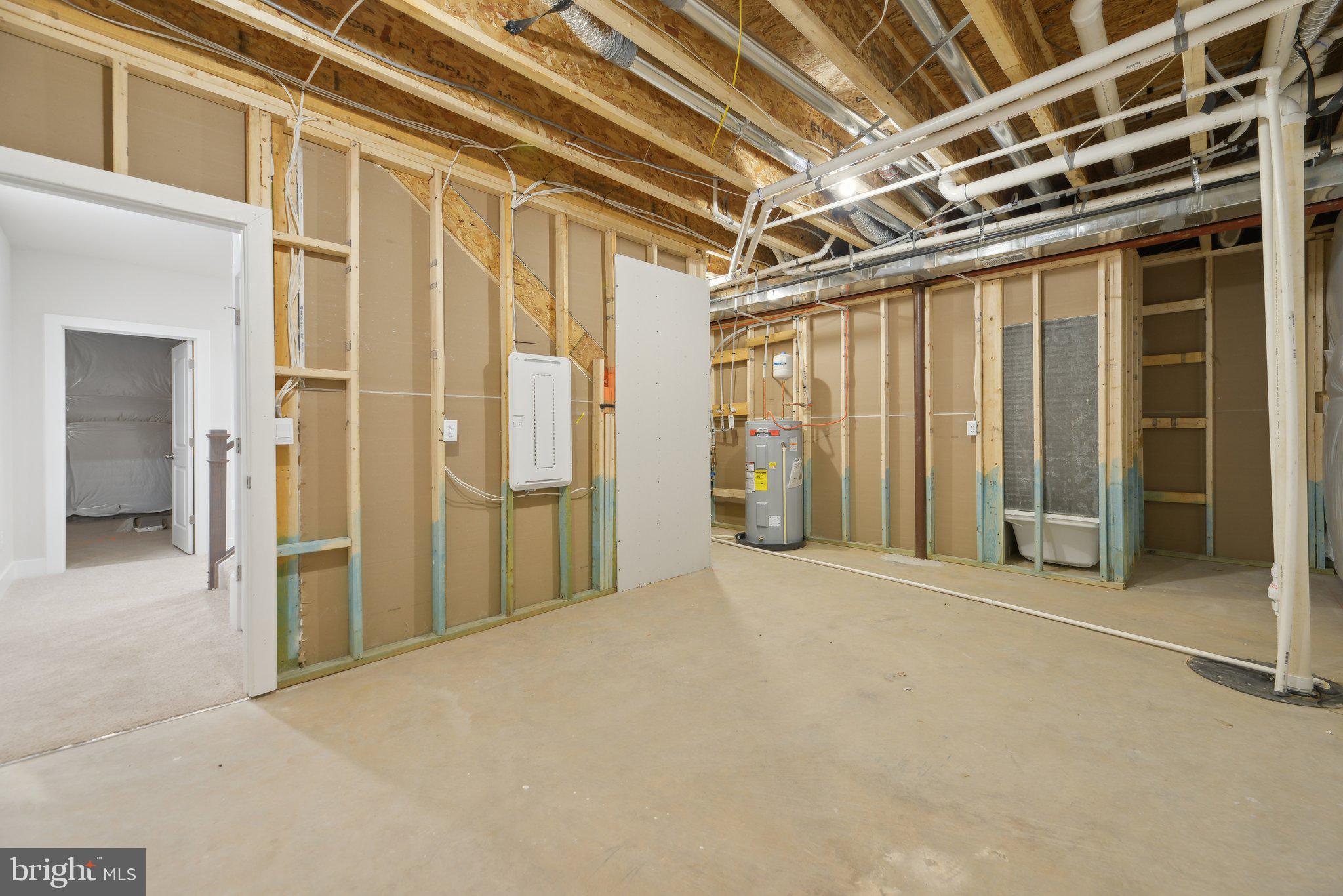 WOODED RUN ESTATES - Residential