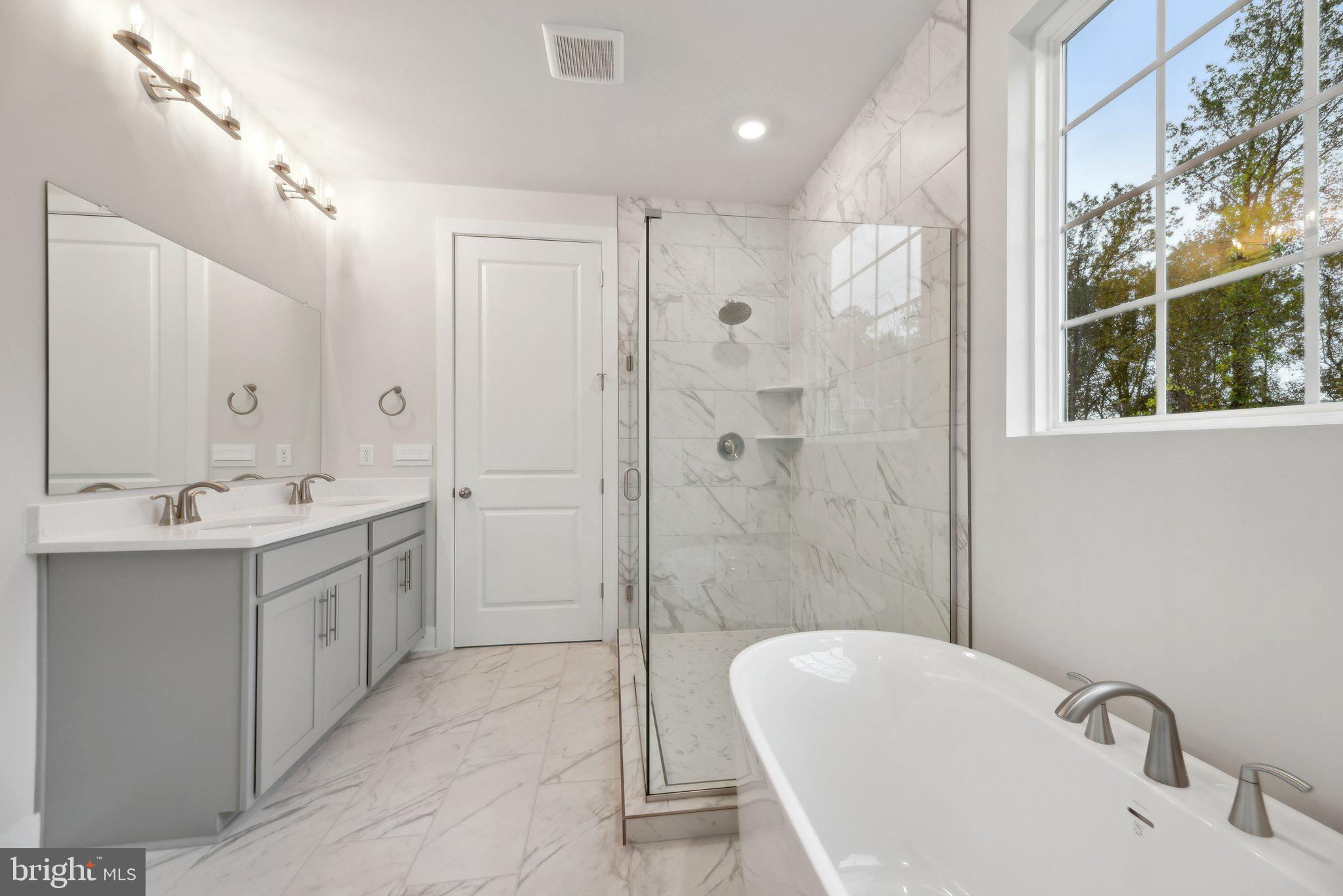 WOODED RUN ESTATES - Residential