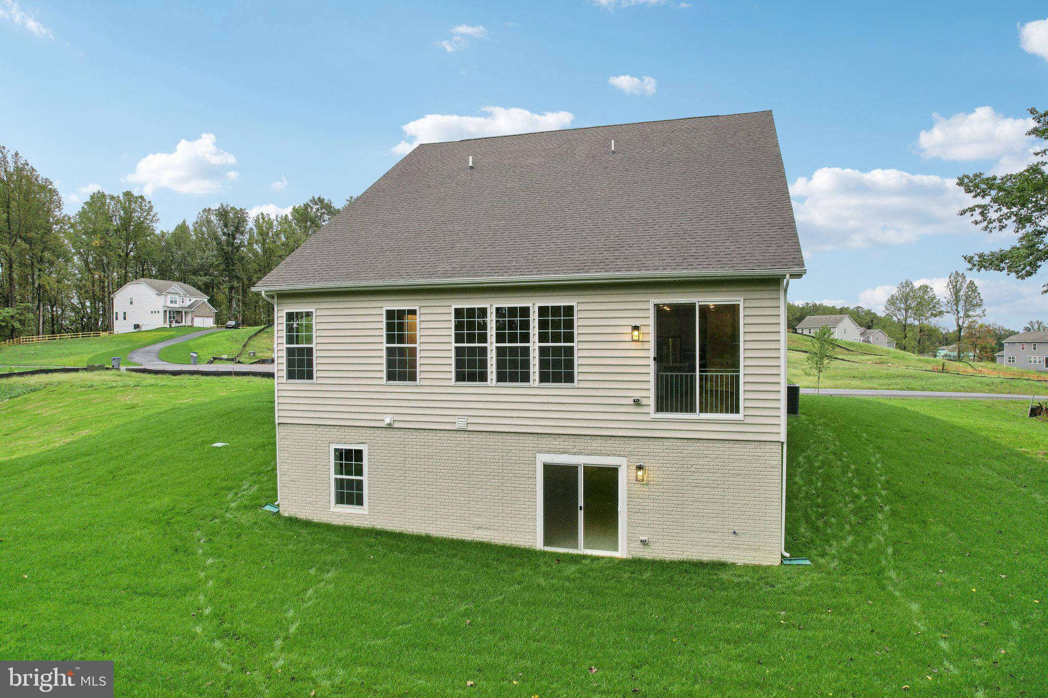 WOODED RUN ESTATES - Residential