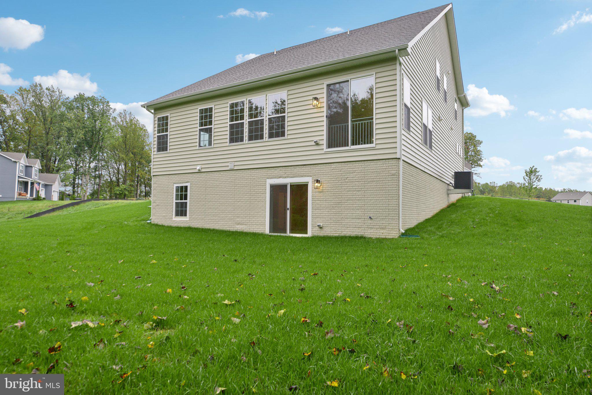 WOODED RUN ESTATES - Residential