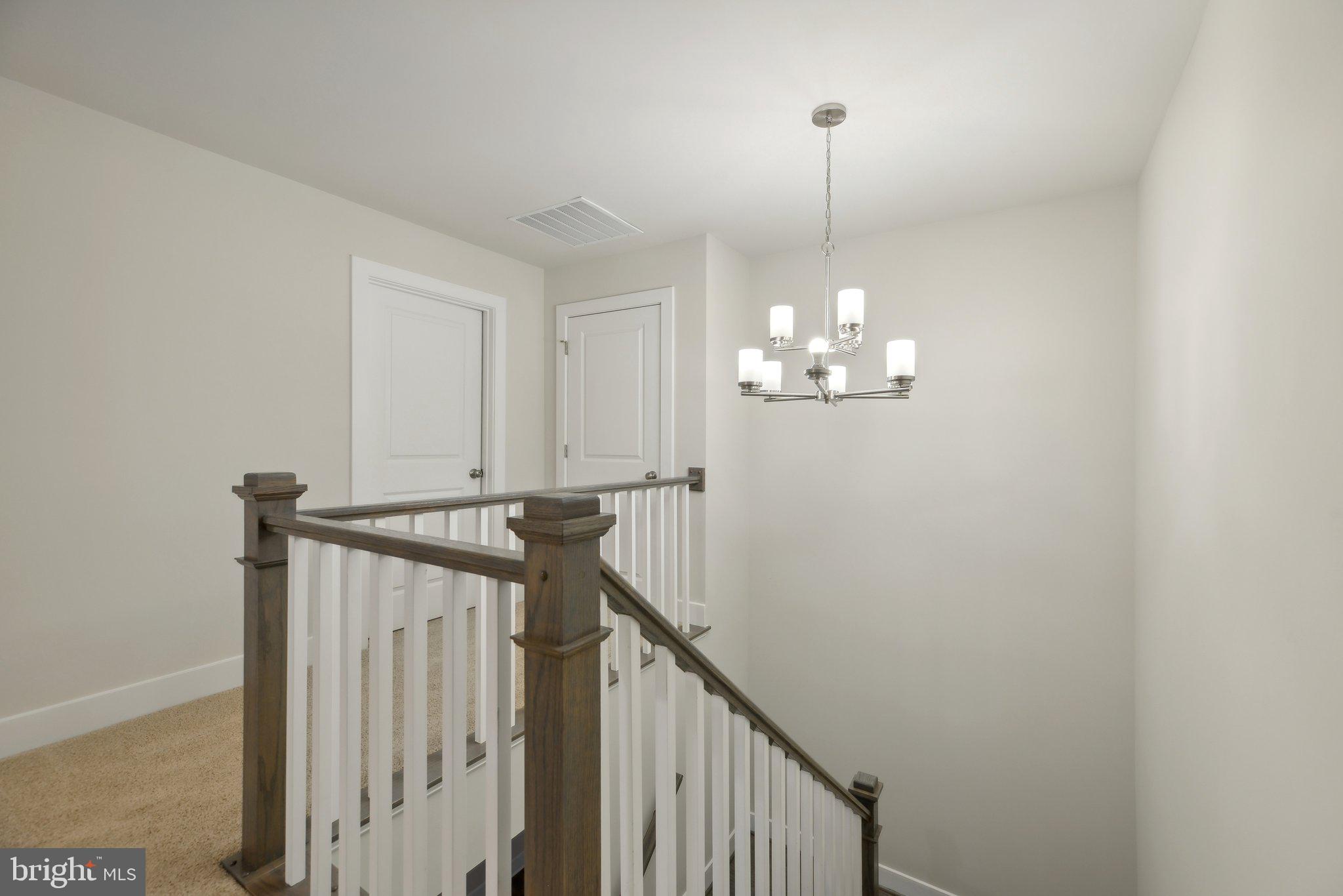 WOODED RUN ESTATES - Residential