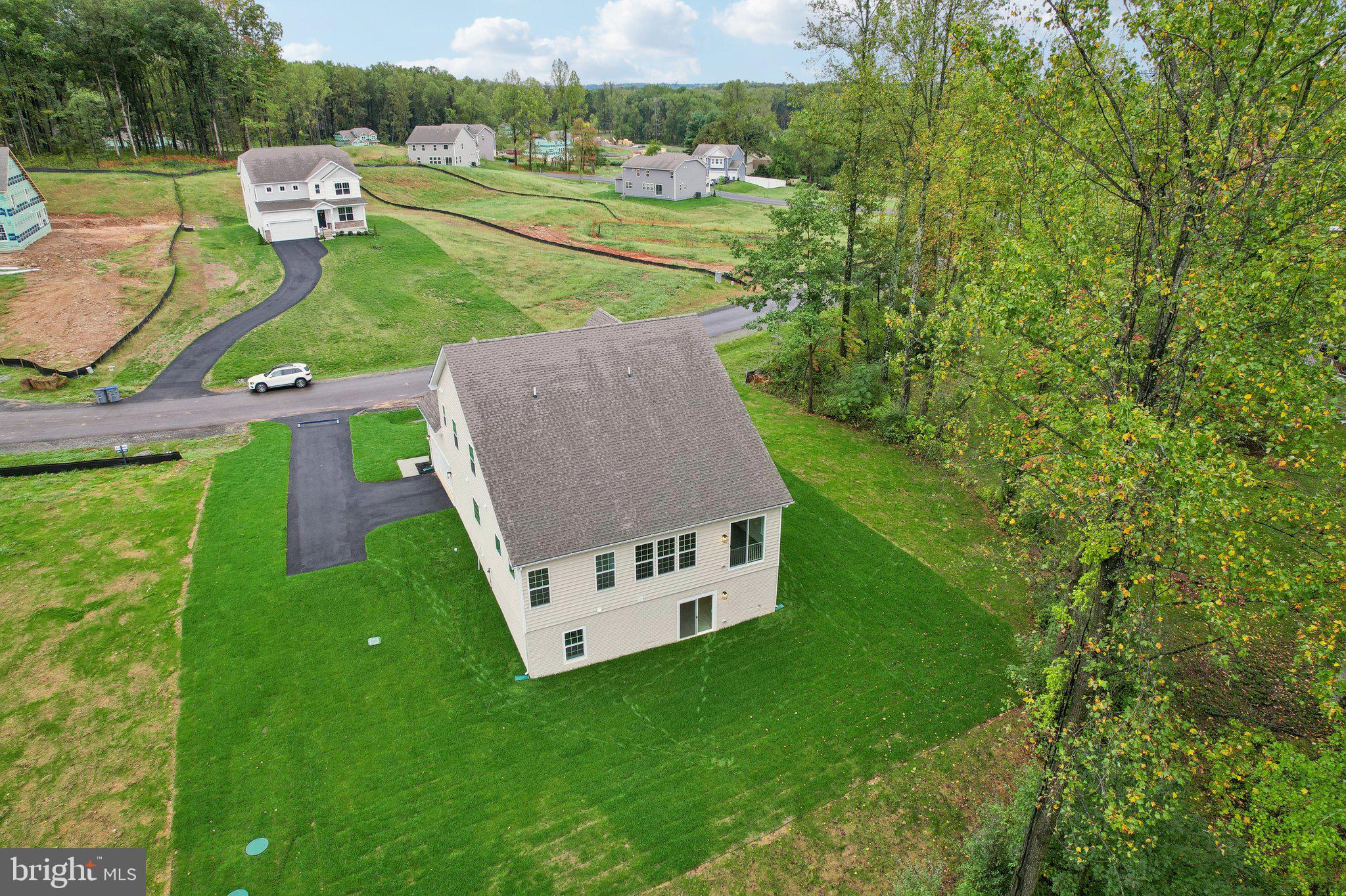 WOODED RUN ESTATES - Residential