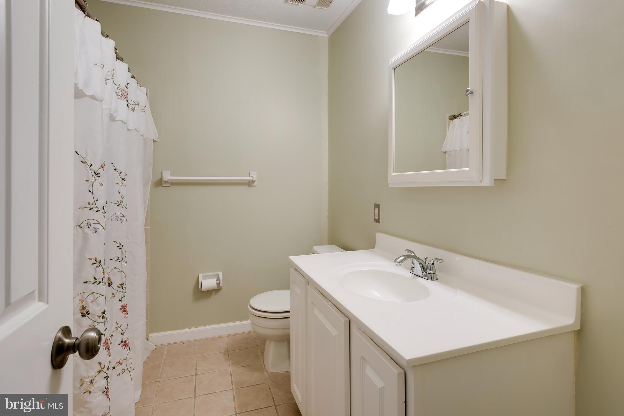 CHESTERBROOK - Residential Lease