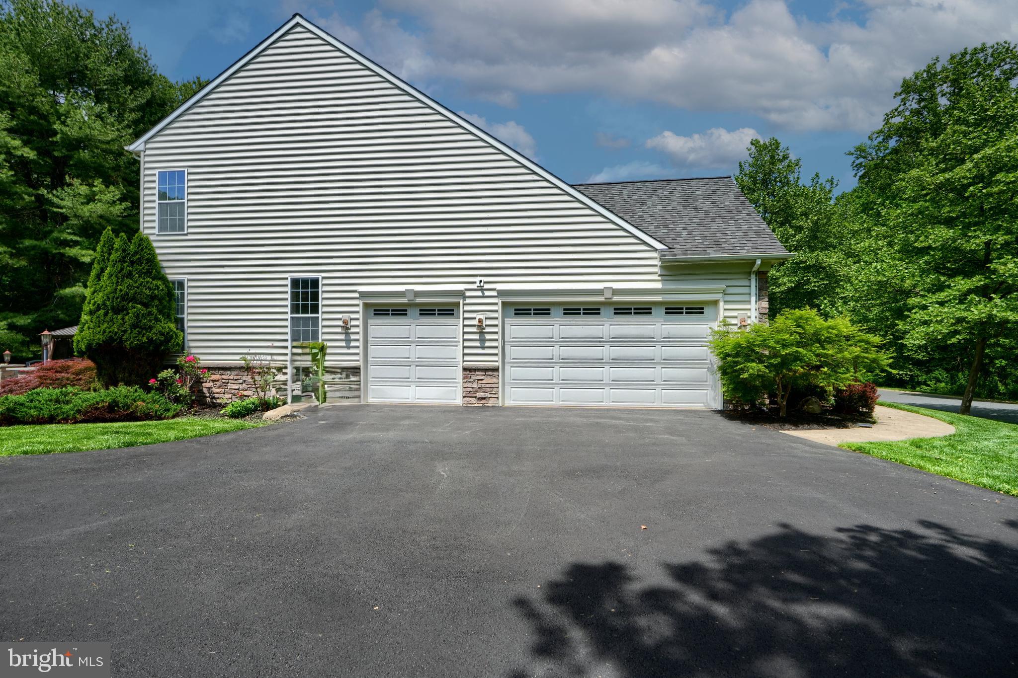 9804 ANVIL COURT