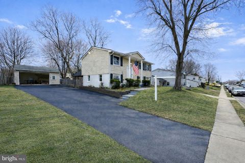 Photo of 12919 Kerrydale Road, WOODBRIDGE, VA 22193 (MLS # VAPW2113412)