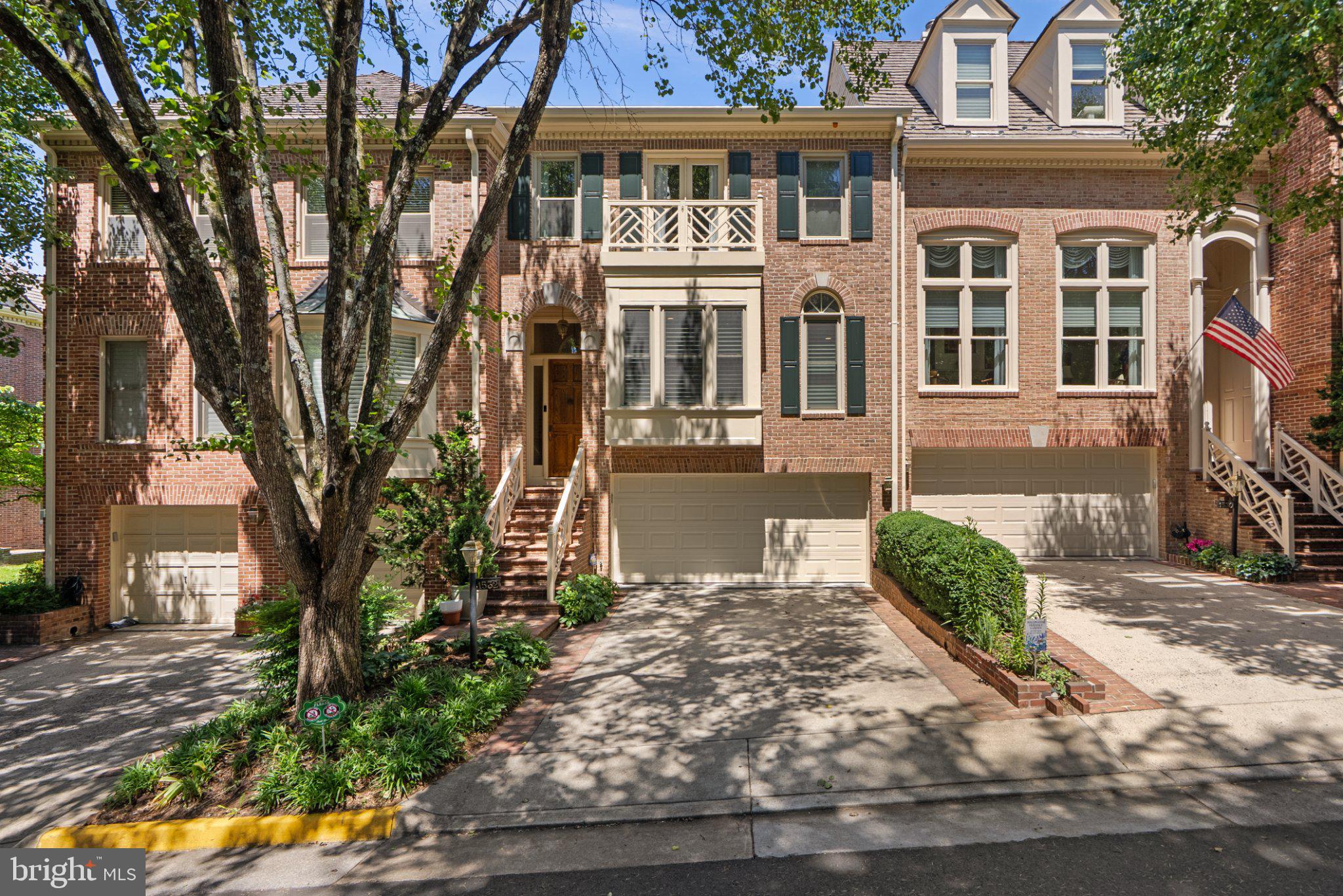 1532 HAMPTON HILL CIRCLE