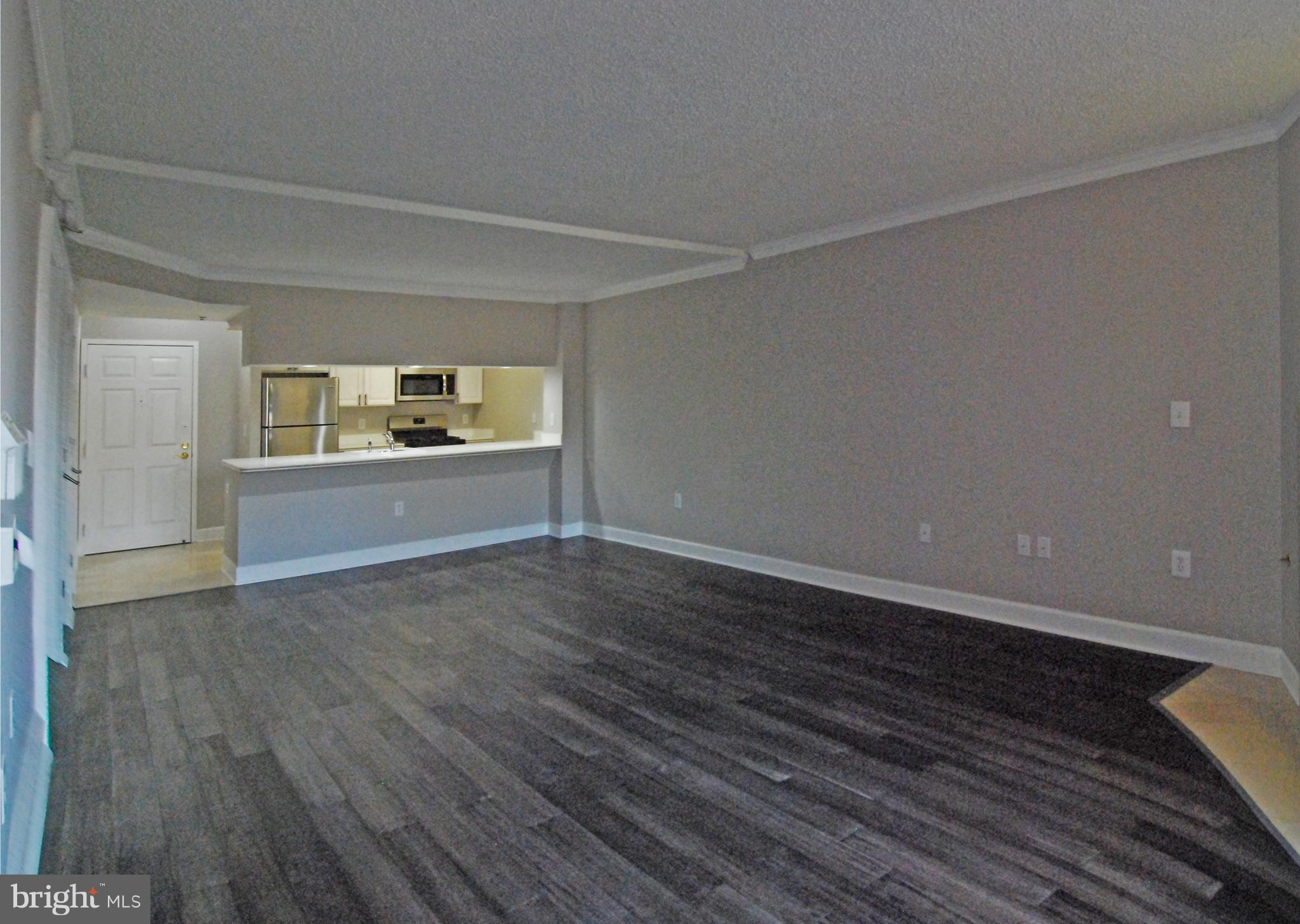 THE WILLIAMSBURG - Residential