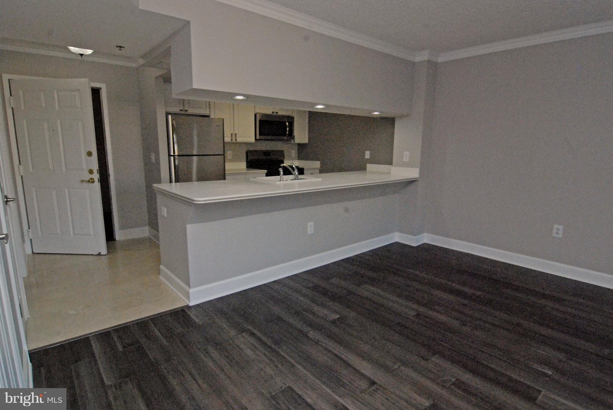 THE WILLIAMSBURG - Residential