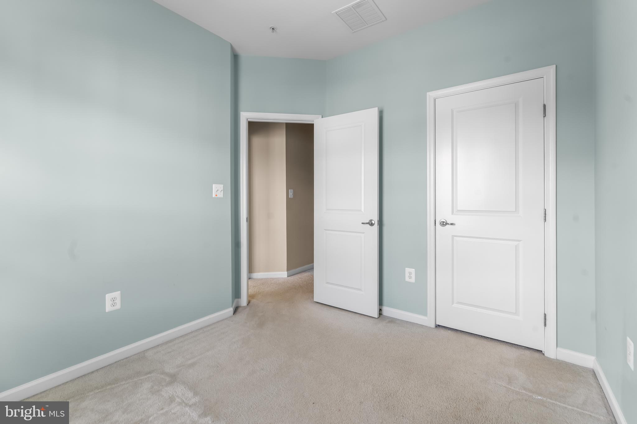 ELLICOTT CROSSING - Residential Lease