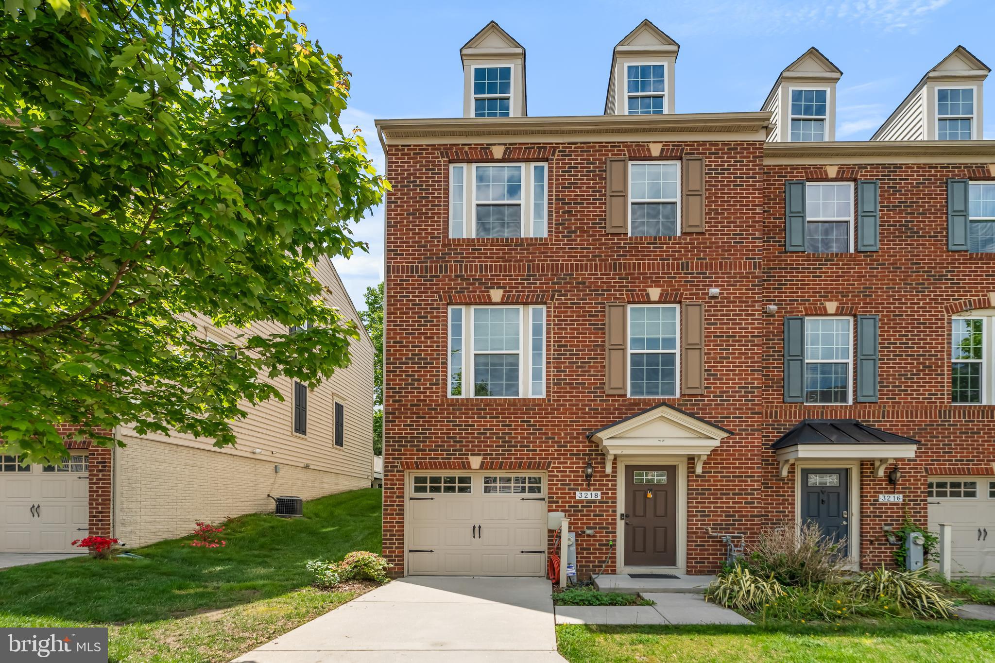3218 VOGEL ROAD