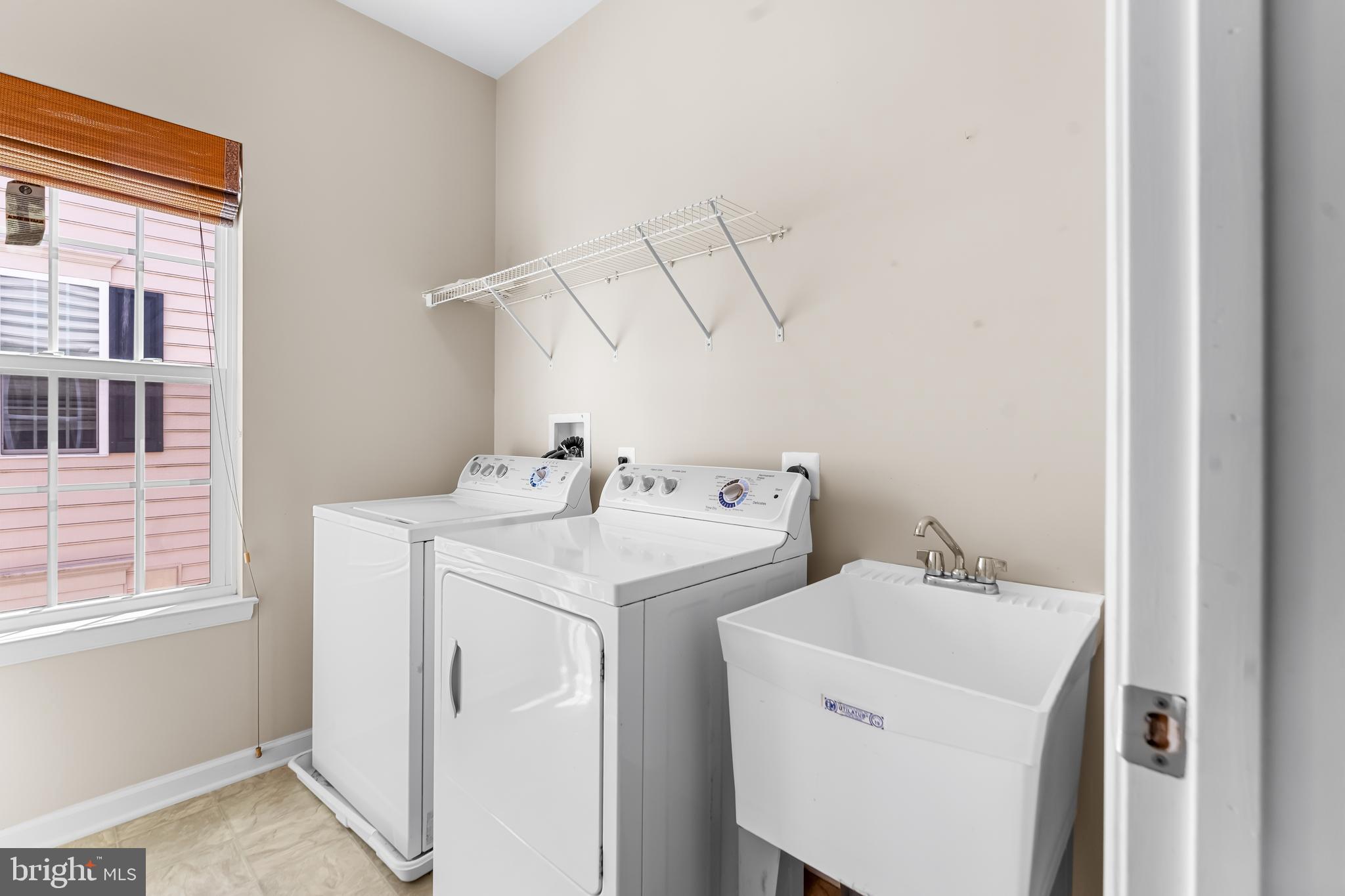 ELLICOTT CROSSING - Residential Lease