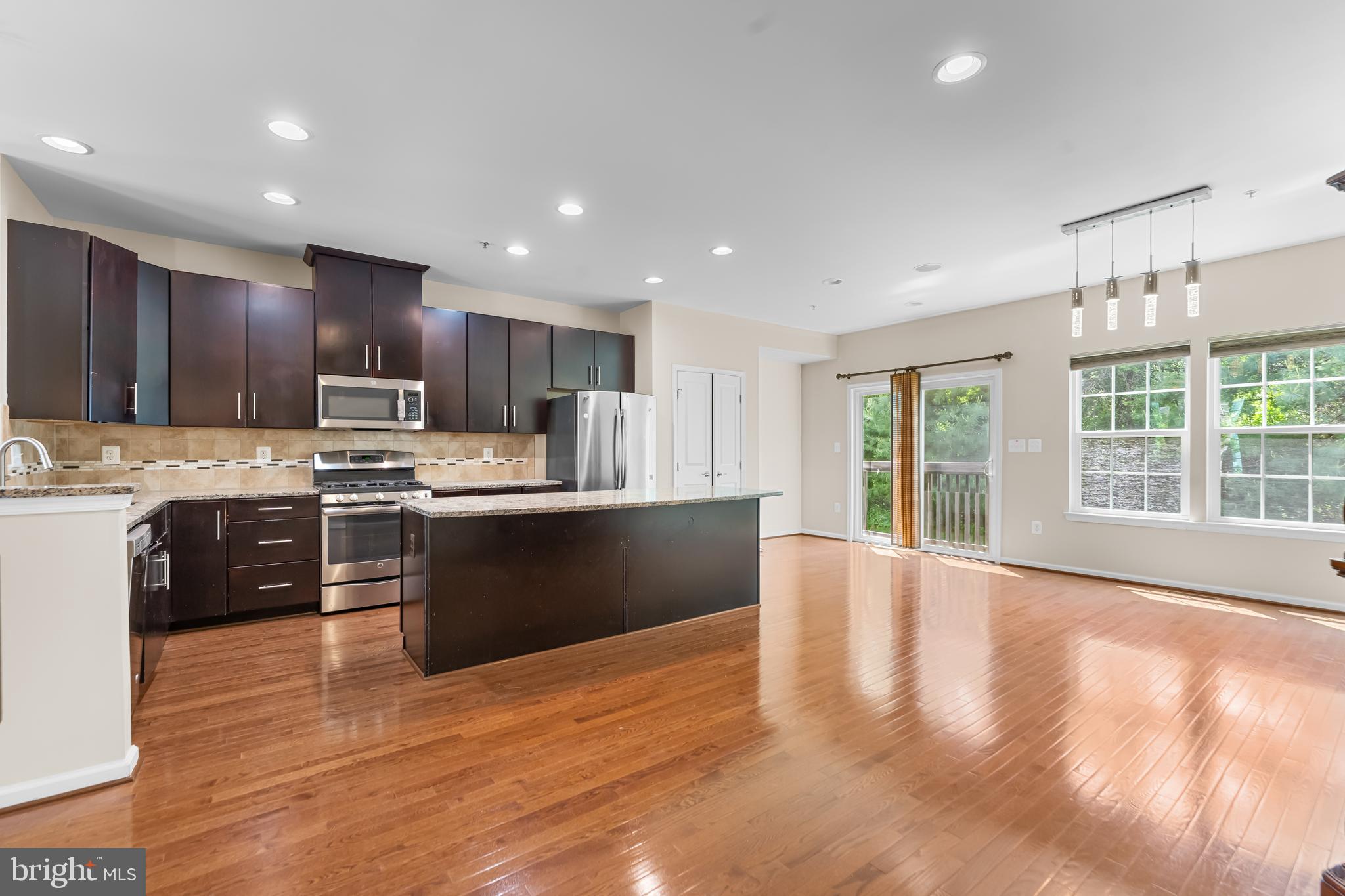 3218 VOGEL ROAD