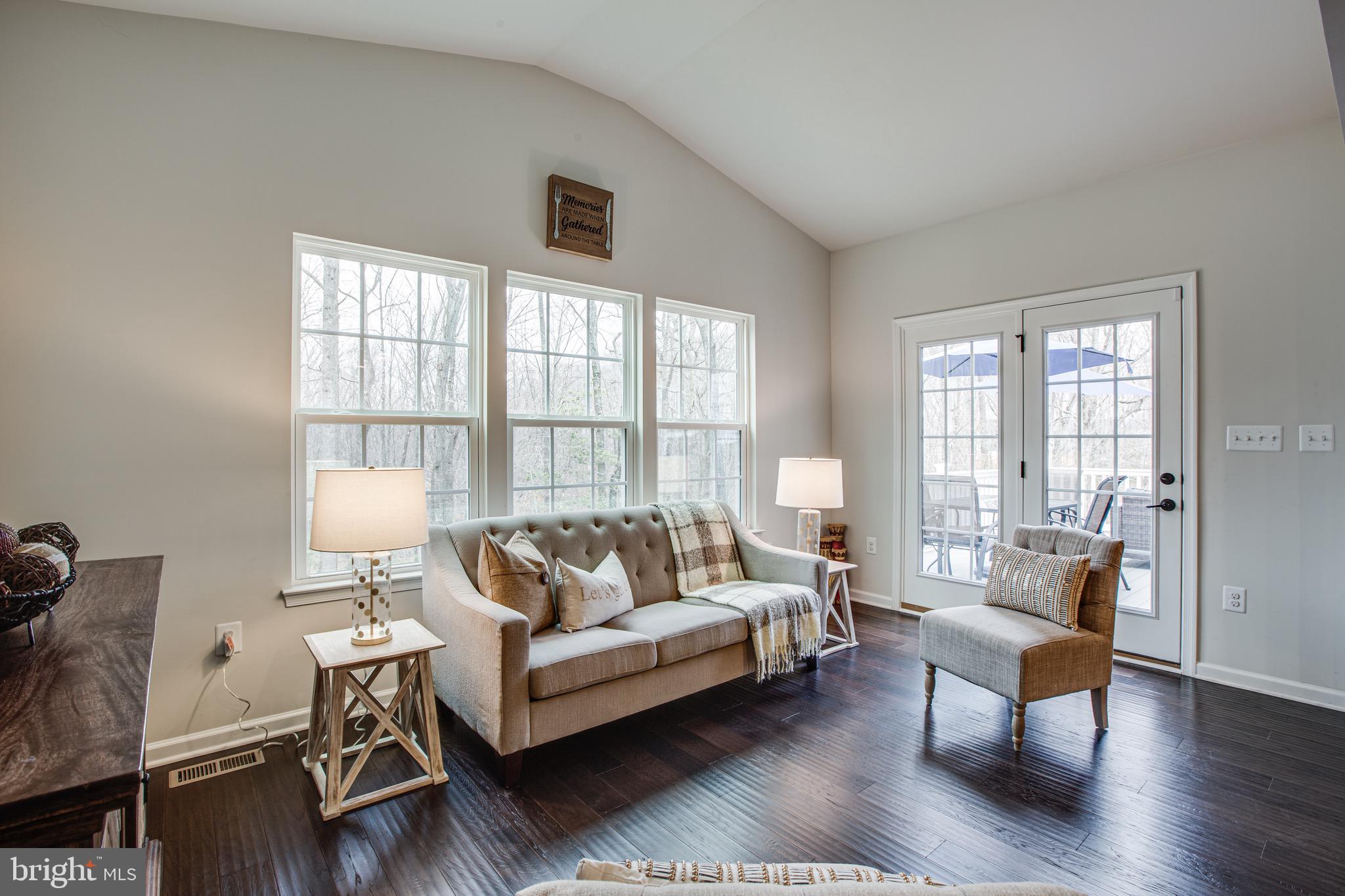 LIBERTY KNOLLS - Residential