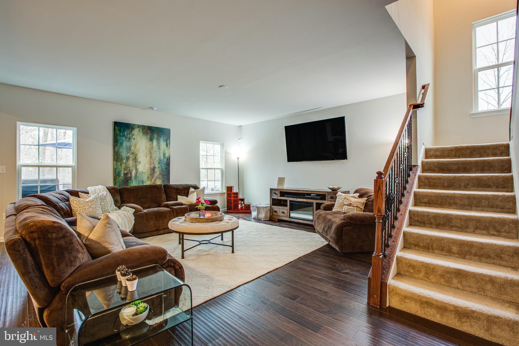 LIBERTY KNOLLS - Residential