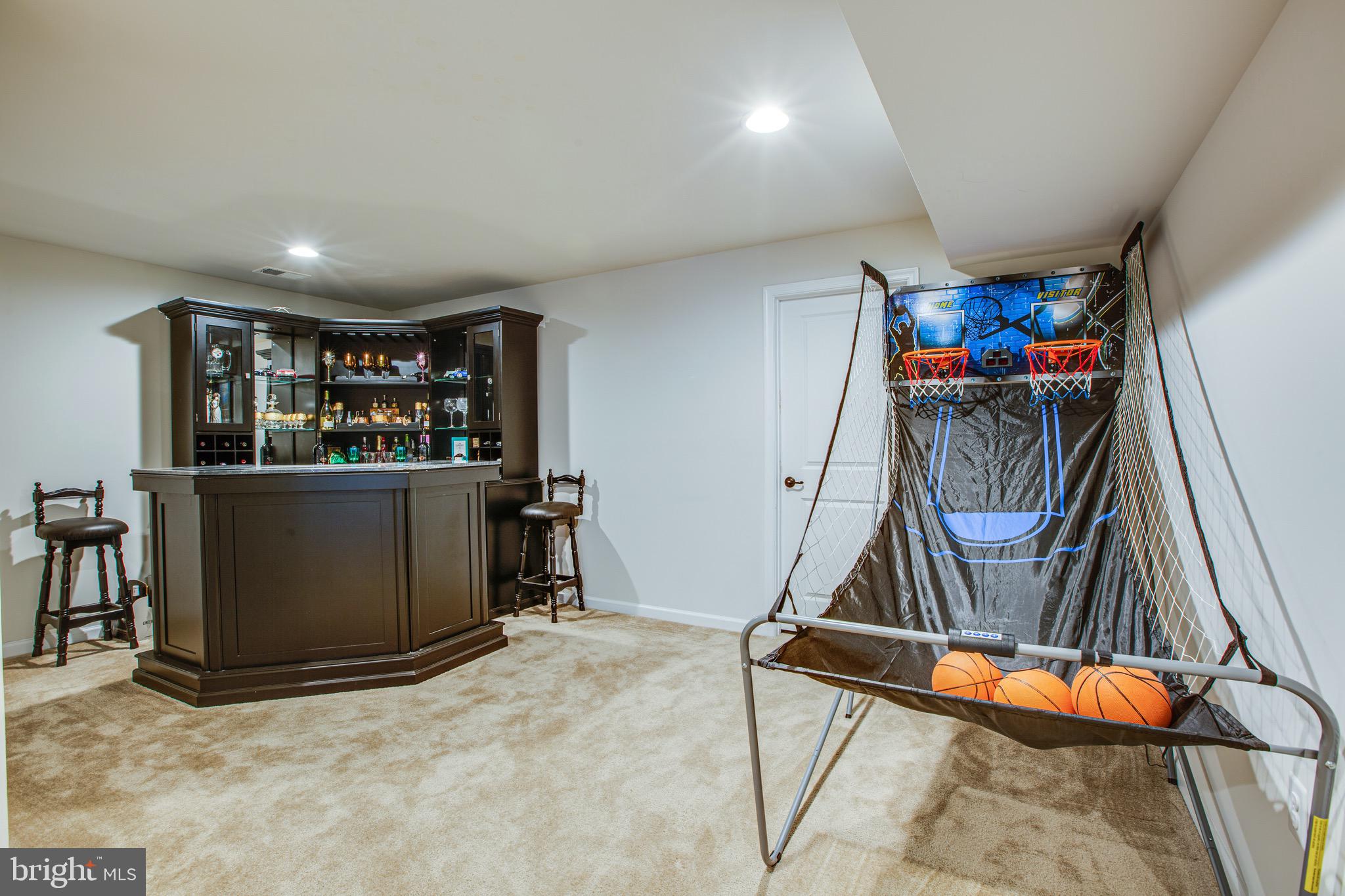 LIBERTY KNOLLS - Residential