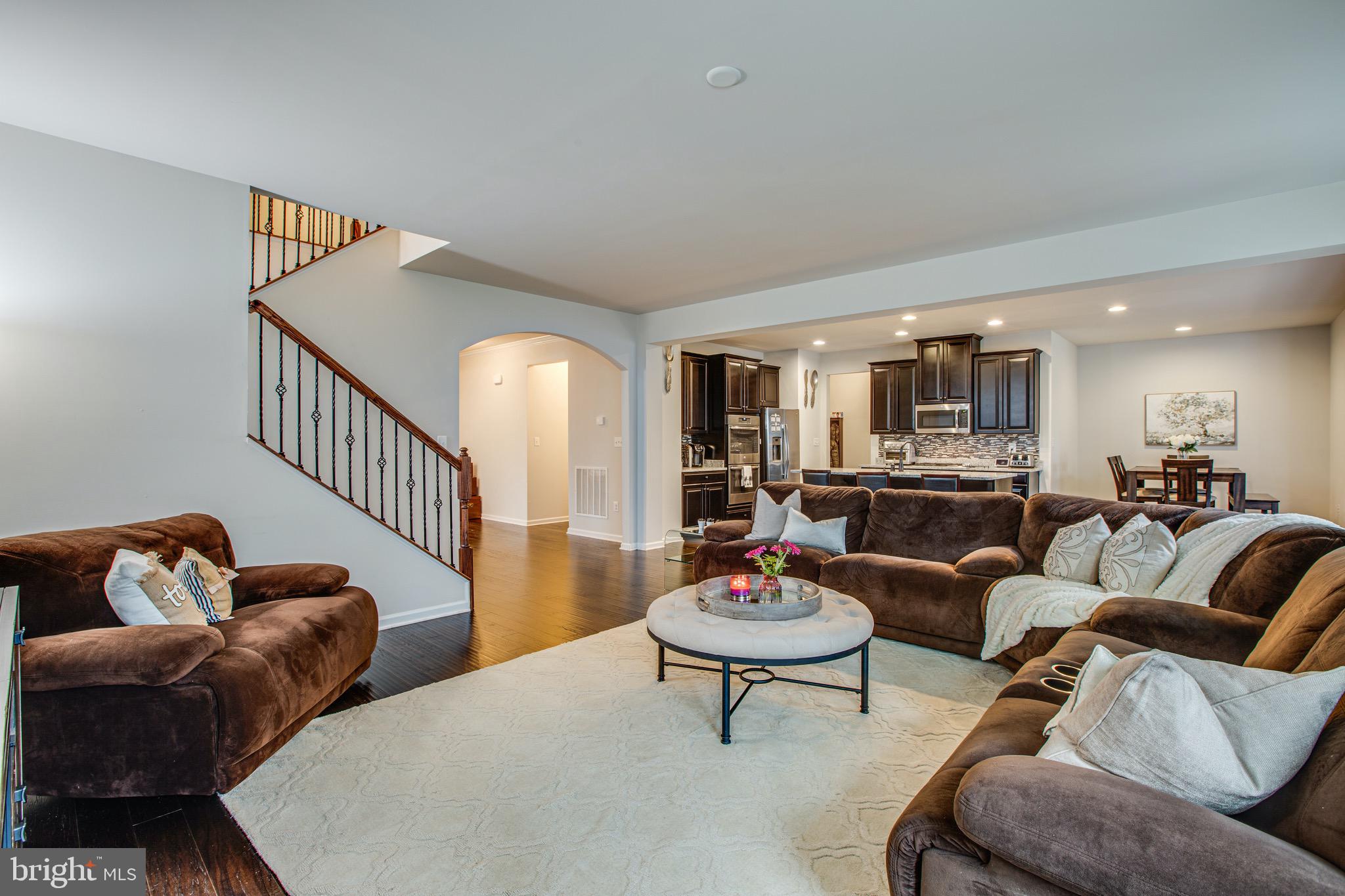 LIBERTY KNOLLS - Residential