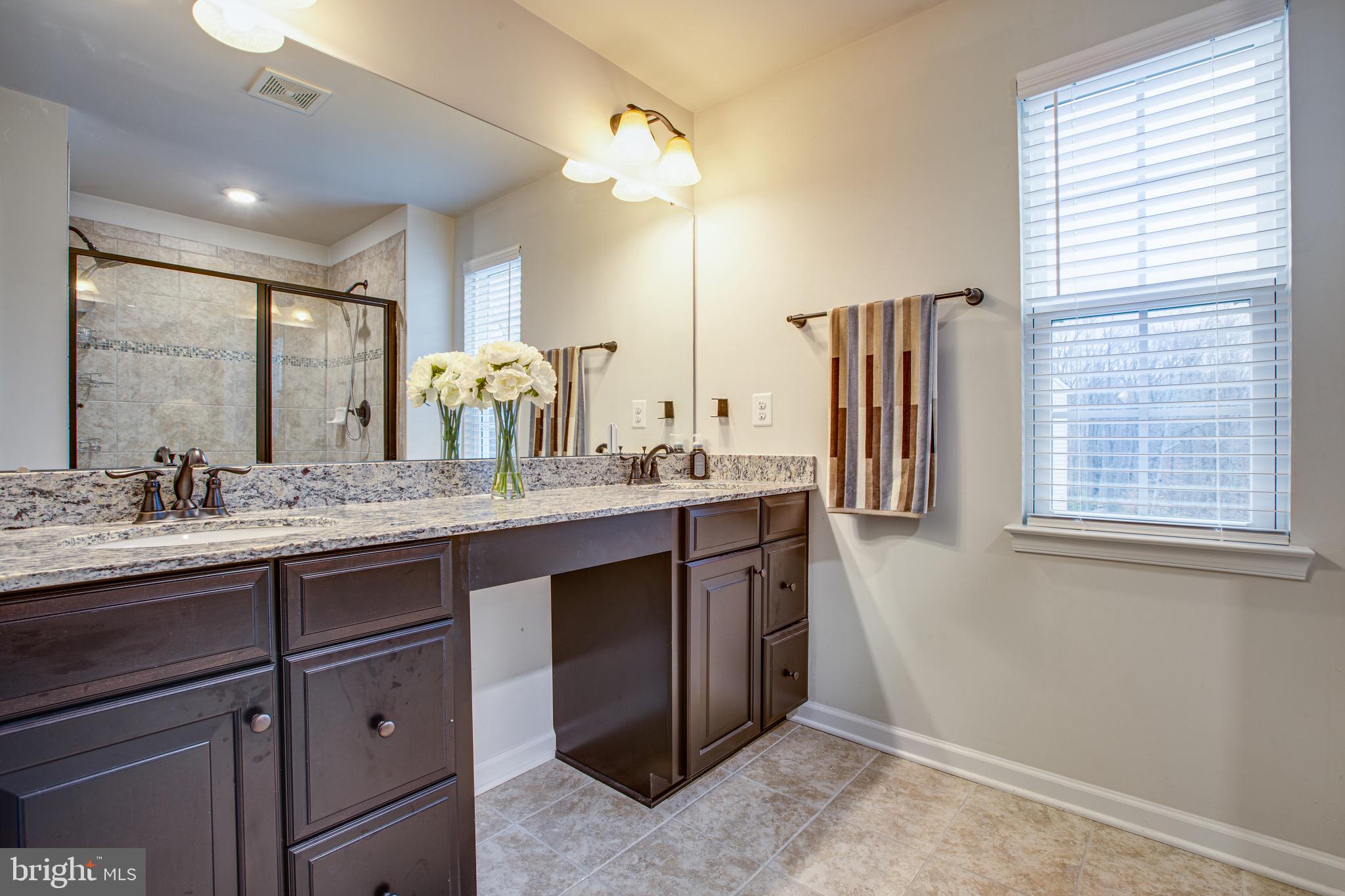 LIBERTY KNOLLS - Residential