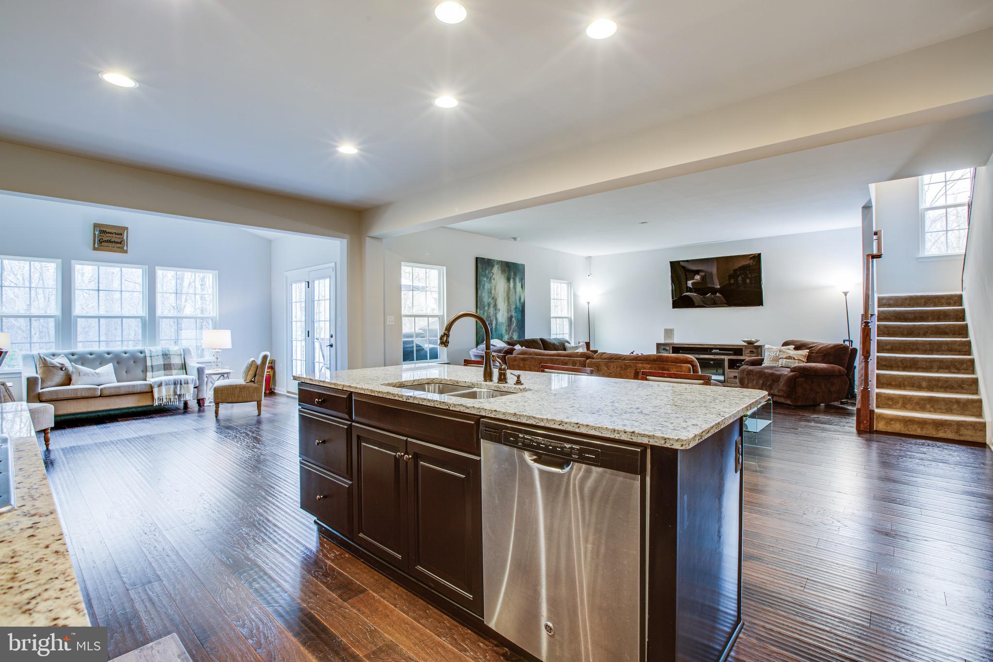 LIBERTY KNOLLS - Residential