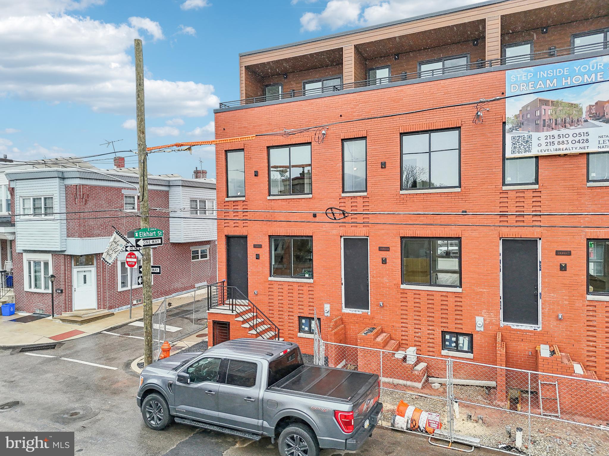 PORT RICHMOND - Residential