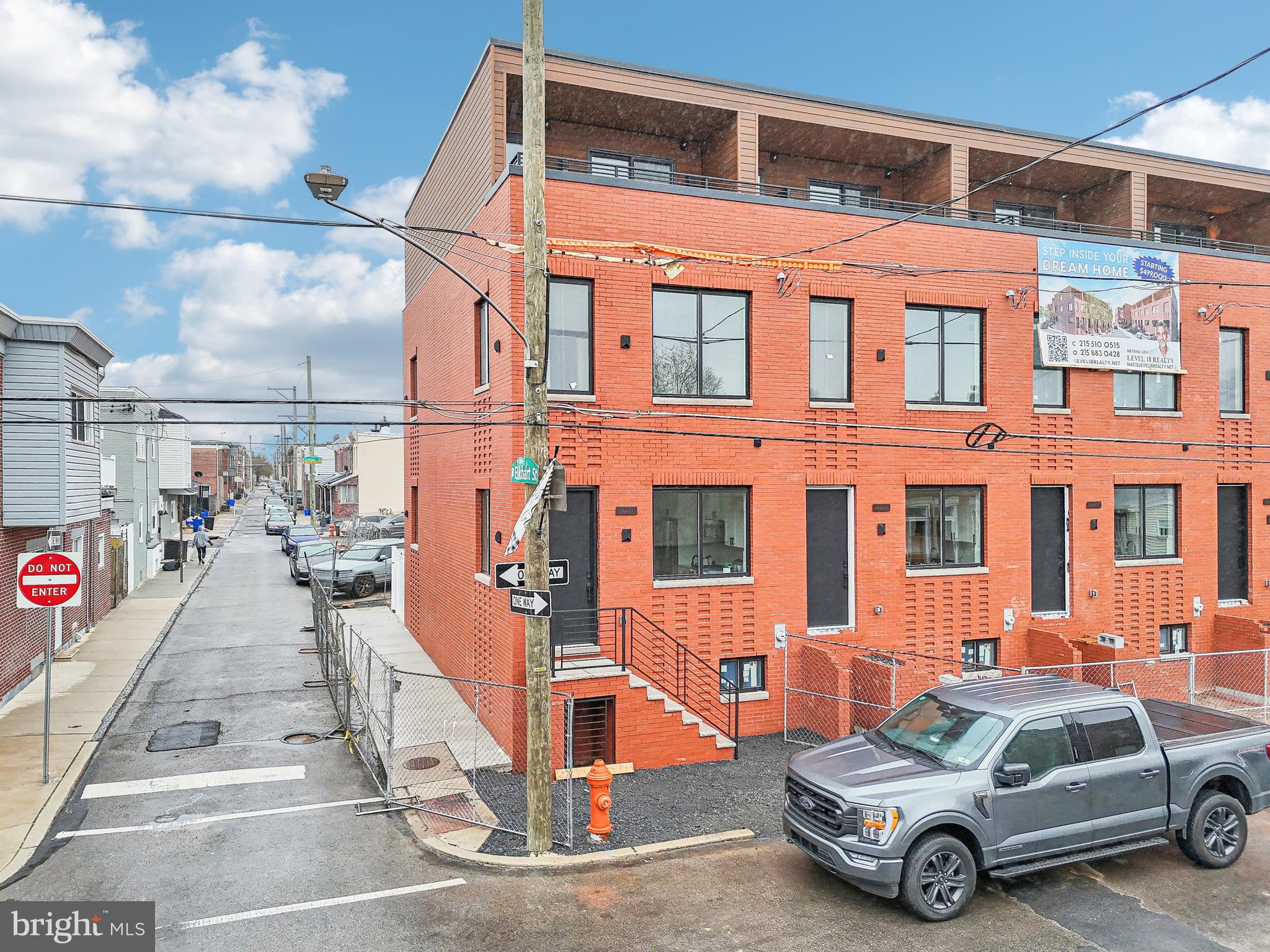 PORT RICHMOND - Residential